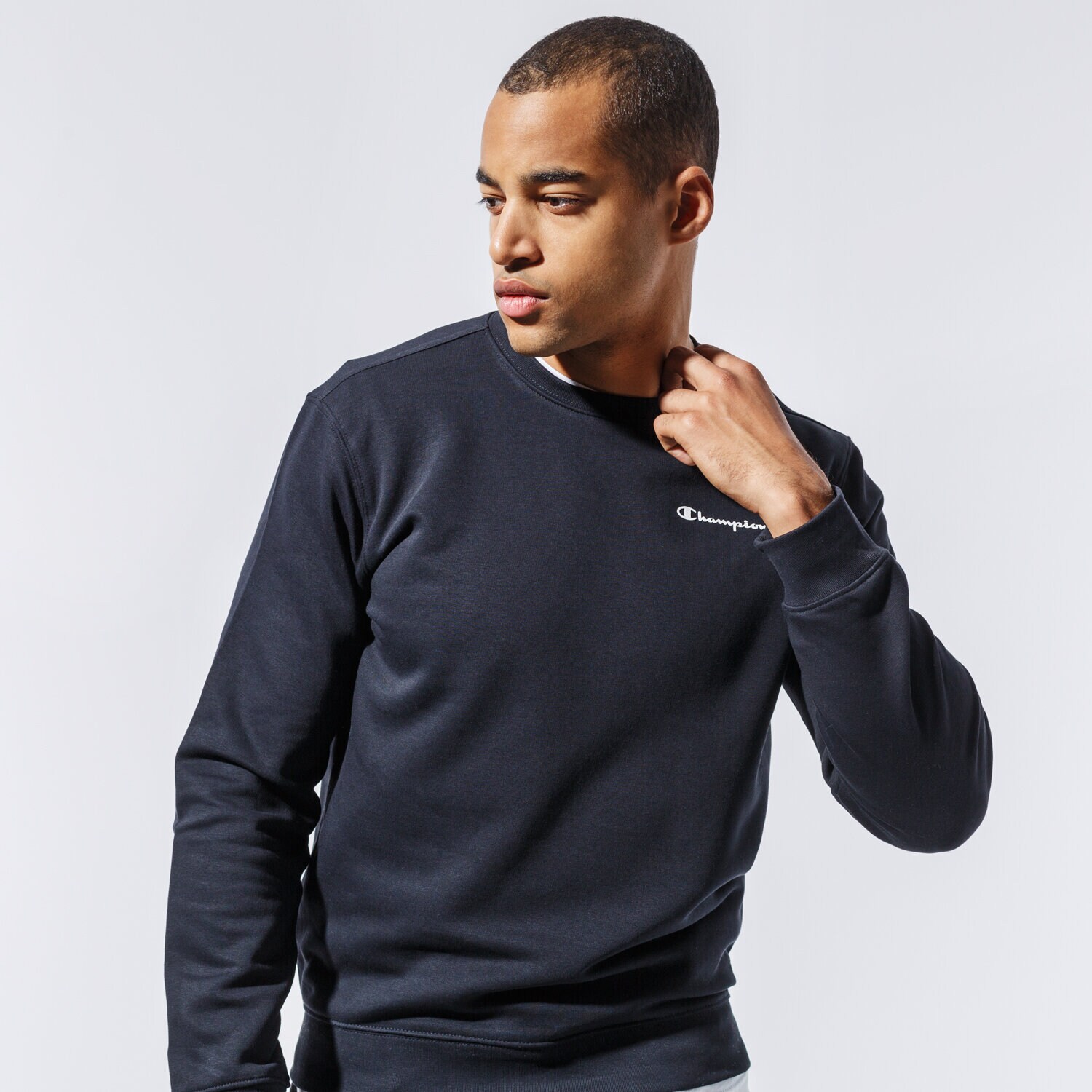 Bărbați bluză CHAMPION BLUZĂ CREWNECK SWEATSHIRT 214750KK001 Negru