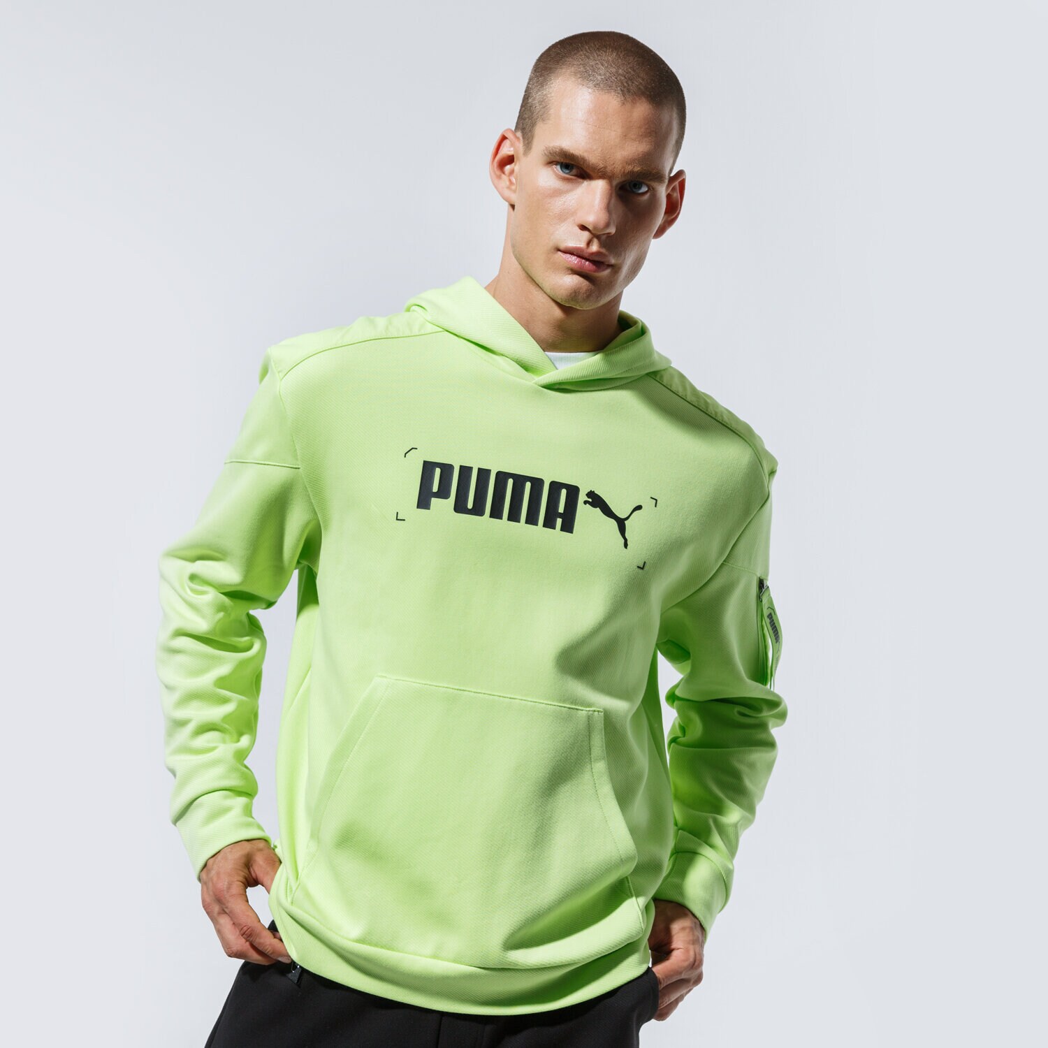 Bărbați bluză PUMA BLUZĂ CU GLUGĂ NU-TILITY HOODIE 58344134 Verde
