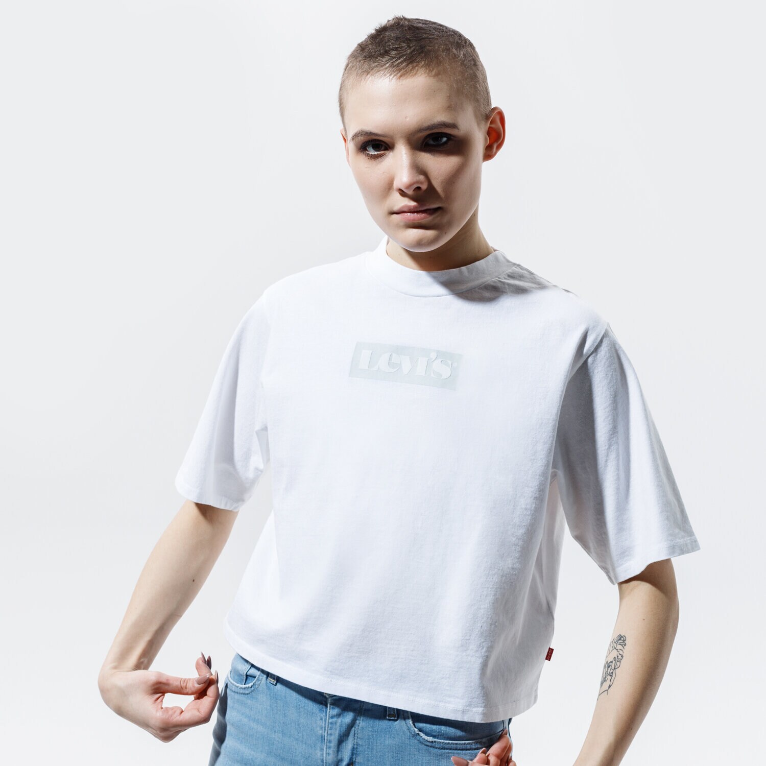 Femei tricou LEVI'S TRICOU HEAVYWEIGHT RIGHT ON TEE 18392-0002 Alb