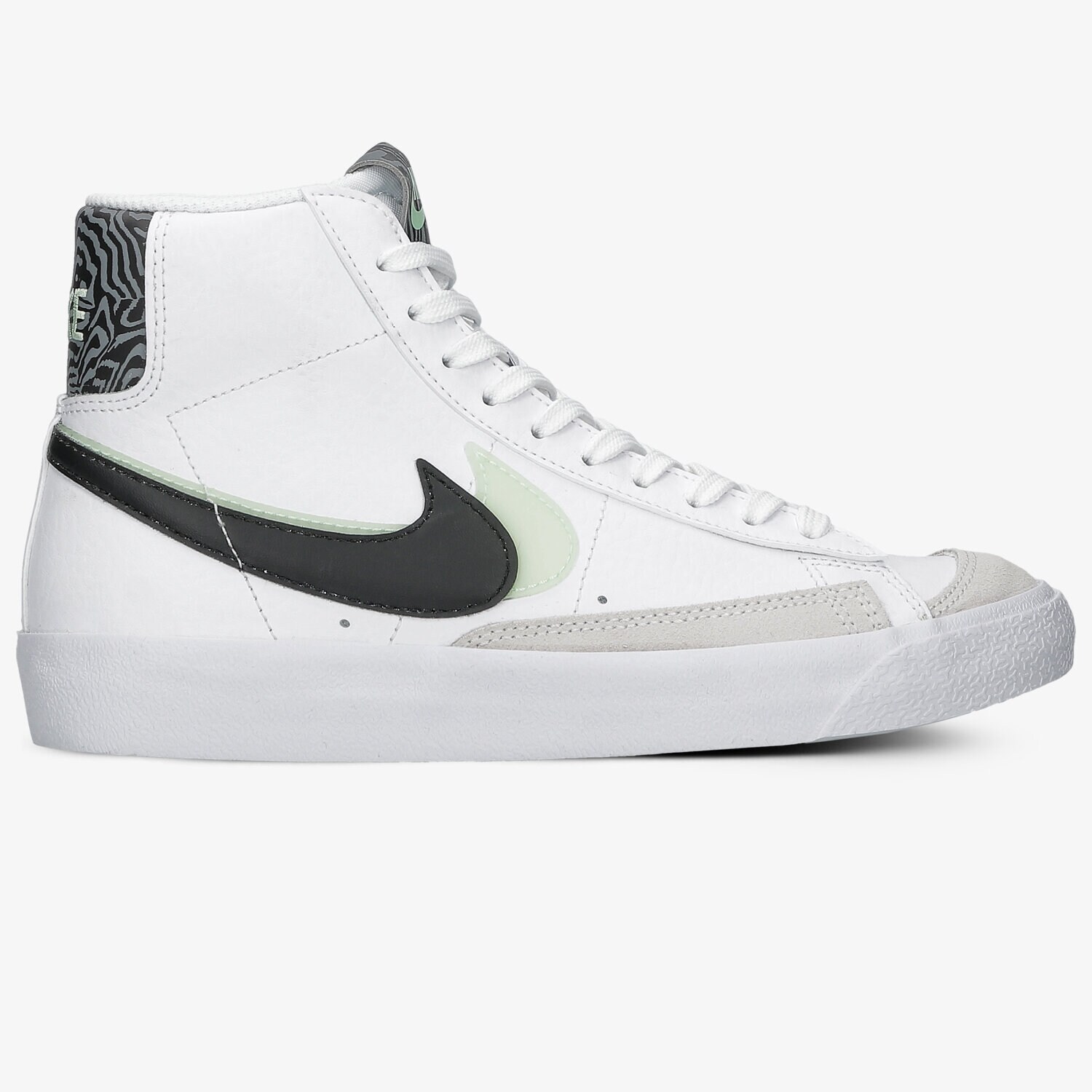 Copii pantofi sport NIKE BLAZER MID '77 SE DD1847-100 Alb
