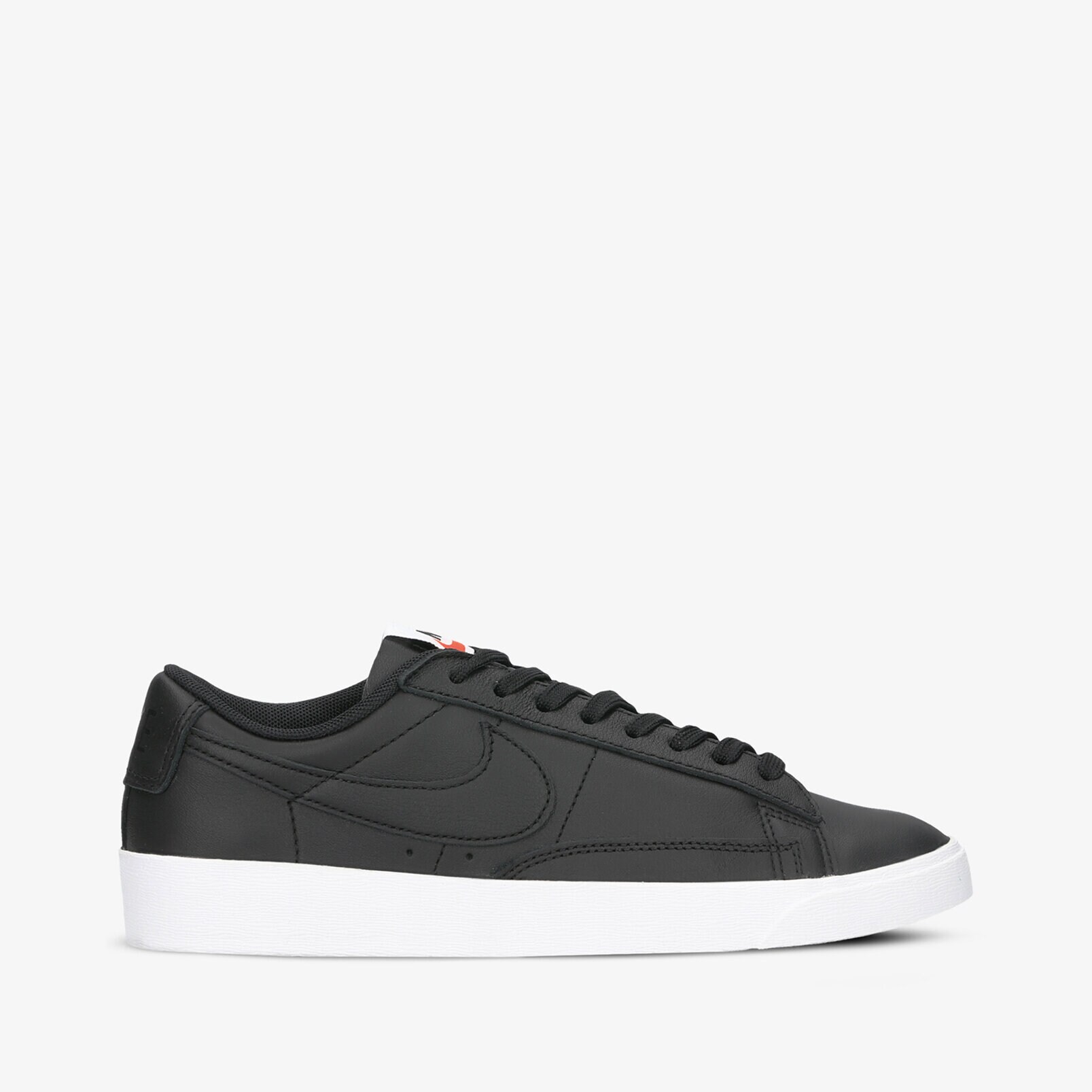 Femei pantofi sport NIKE BLAZER LOW LE AV9370-001 Negru