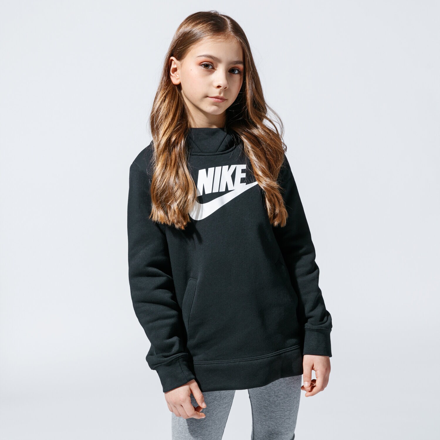 Copii bluză NIKE BLUZĂ CU GLUGĂ SPORTSWEAR BV2717-010 Negru