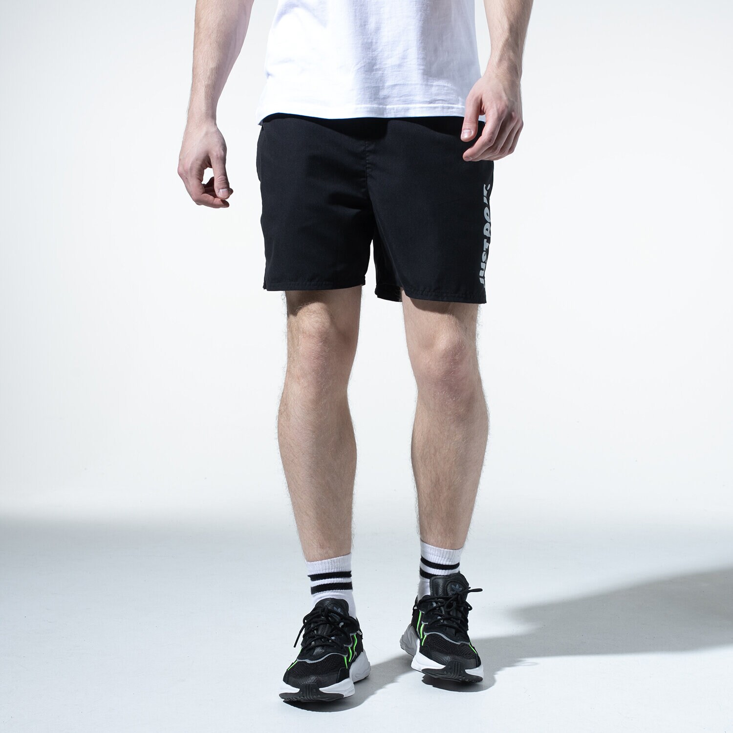 Femei pantaloni scurți NIKE PANTALONI SCURȚI JDI LAP NESSA461010 Negru