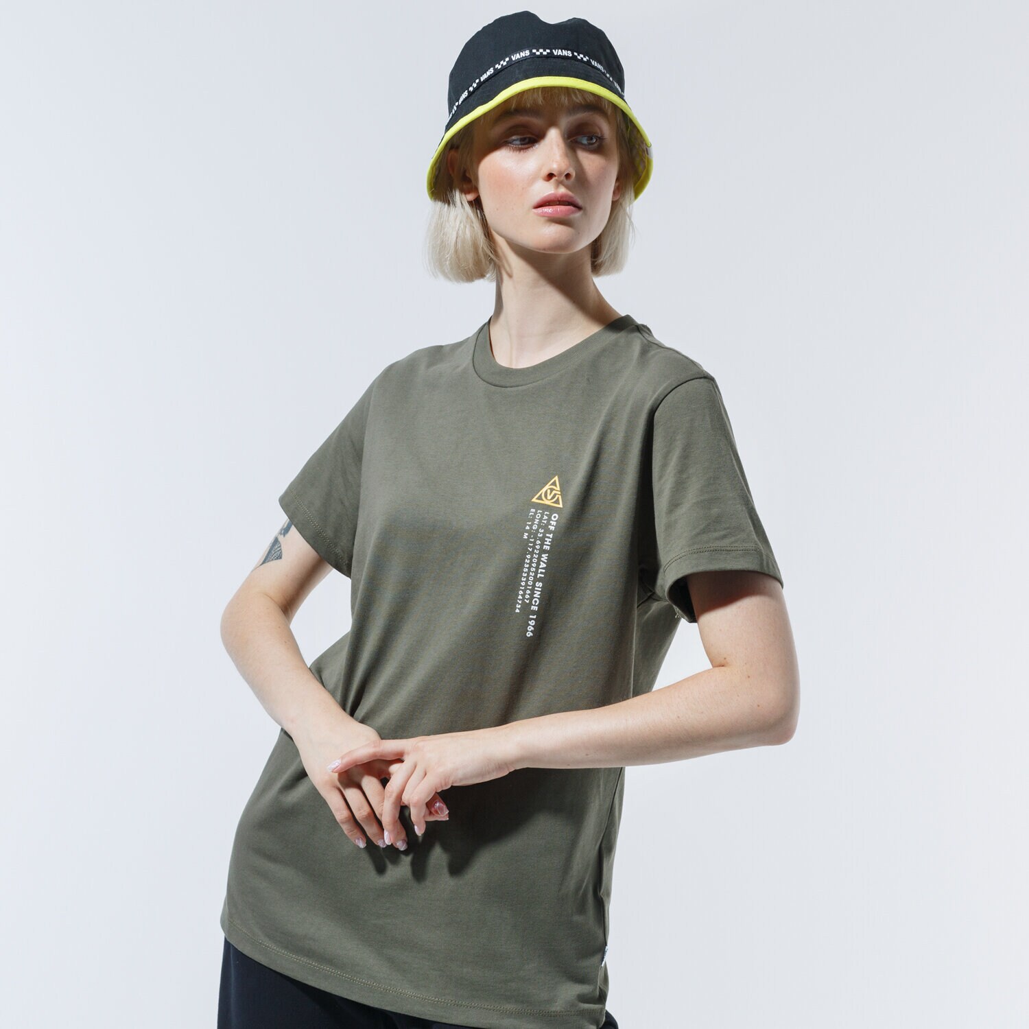 Femei tricou VANS TRICOU 66 SUPPLY BF CREW VN0A4SCXKCZ1 Negru