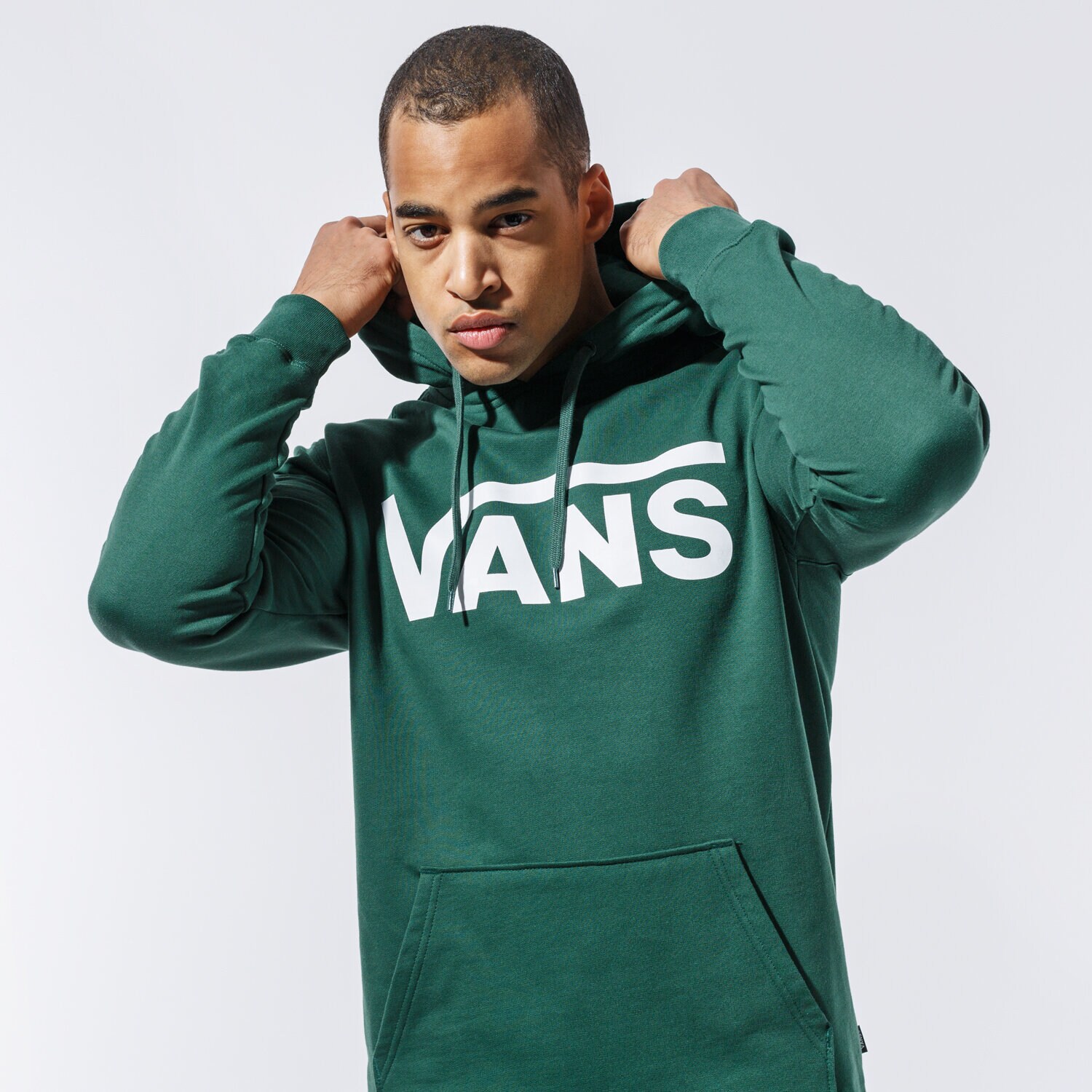 Bărbați bluză VANS BLUZĂ CU GLUGĂ VANS CLASSIC PO HOODIE II VN0A456BEEI1 Verde