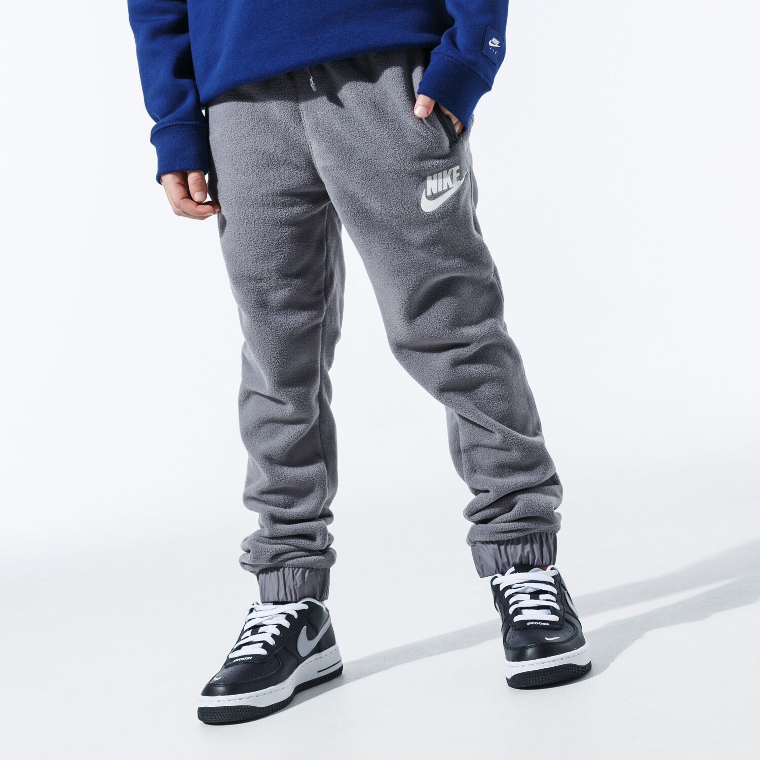 Pantaloni pentru copii NIKE PANTALONI B NSW PANT WINTERIZED BV4510-056 Gri