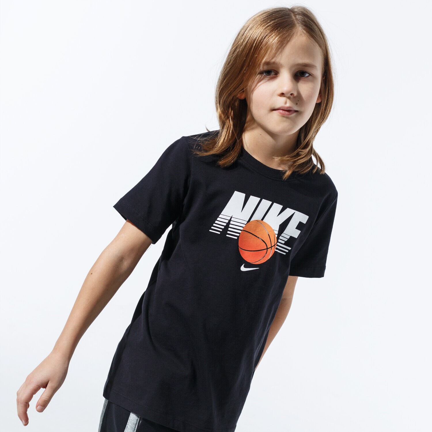 Copii tricou NIKE TRICOU B NSW TEE BASKETBALL BALL CI9610-010 Negru