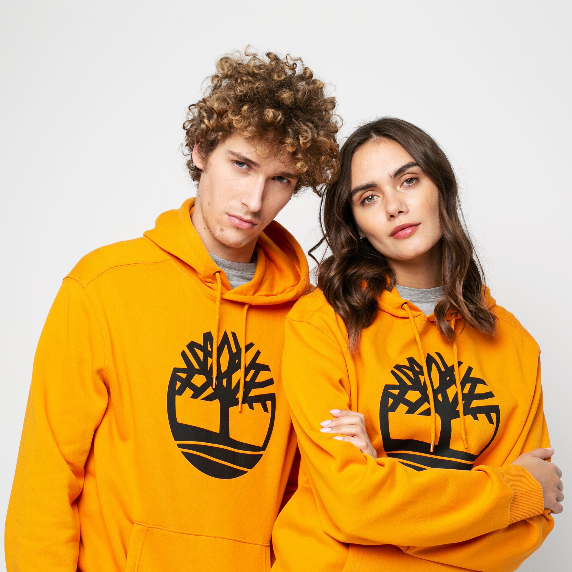 Bărbați bluză TIMBERLAND BLUZĂ CU GLUGĂ YC CORE TREE LOGO LOGO PULL OVER H TB0A2BJHAR81 Galben Muștar