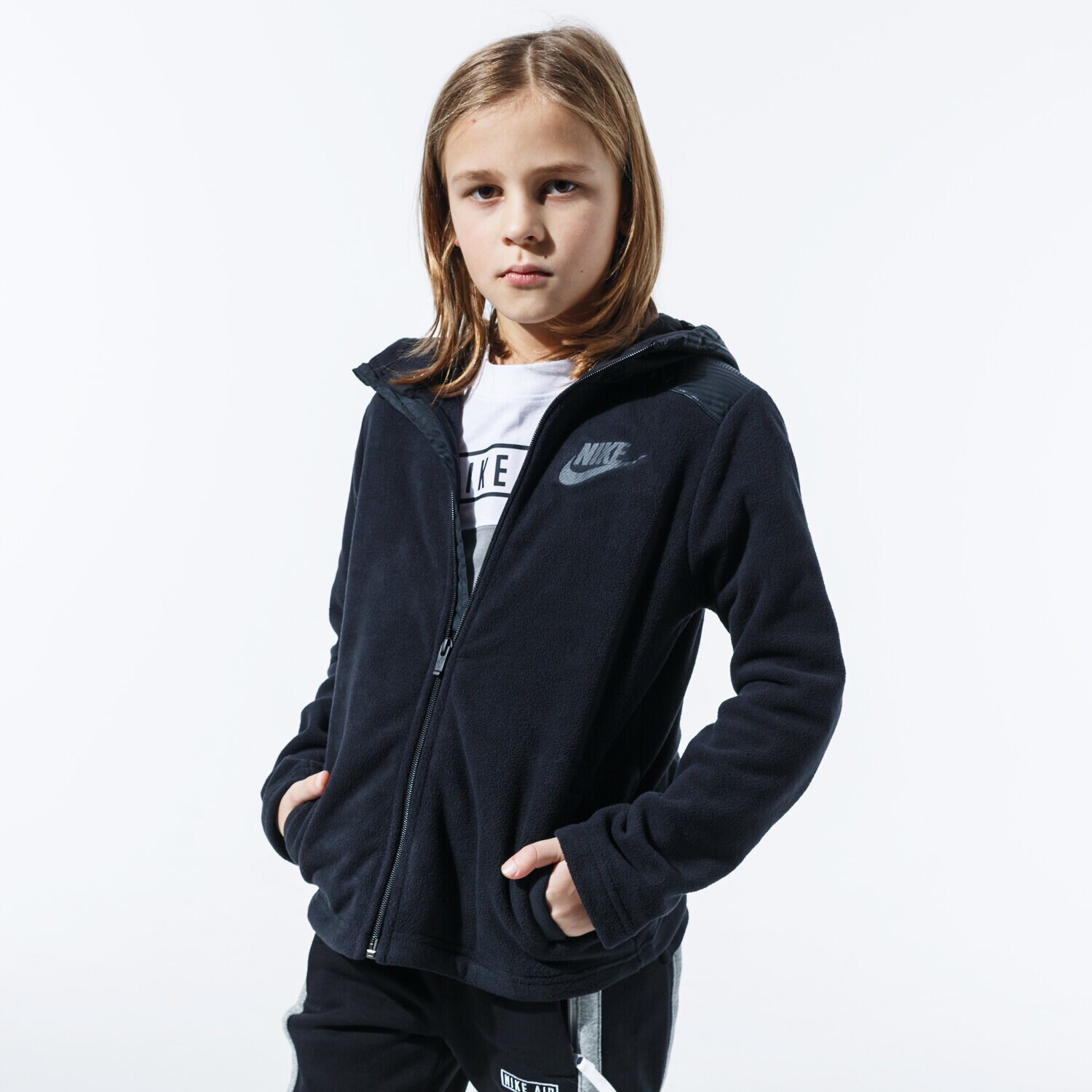 Copii bluză NIKE BLUZĂ CU GLUGĂ B NSW HOODIE FZ WINTERIZED BV4506-011 Negru