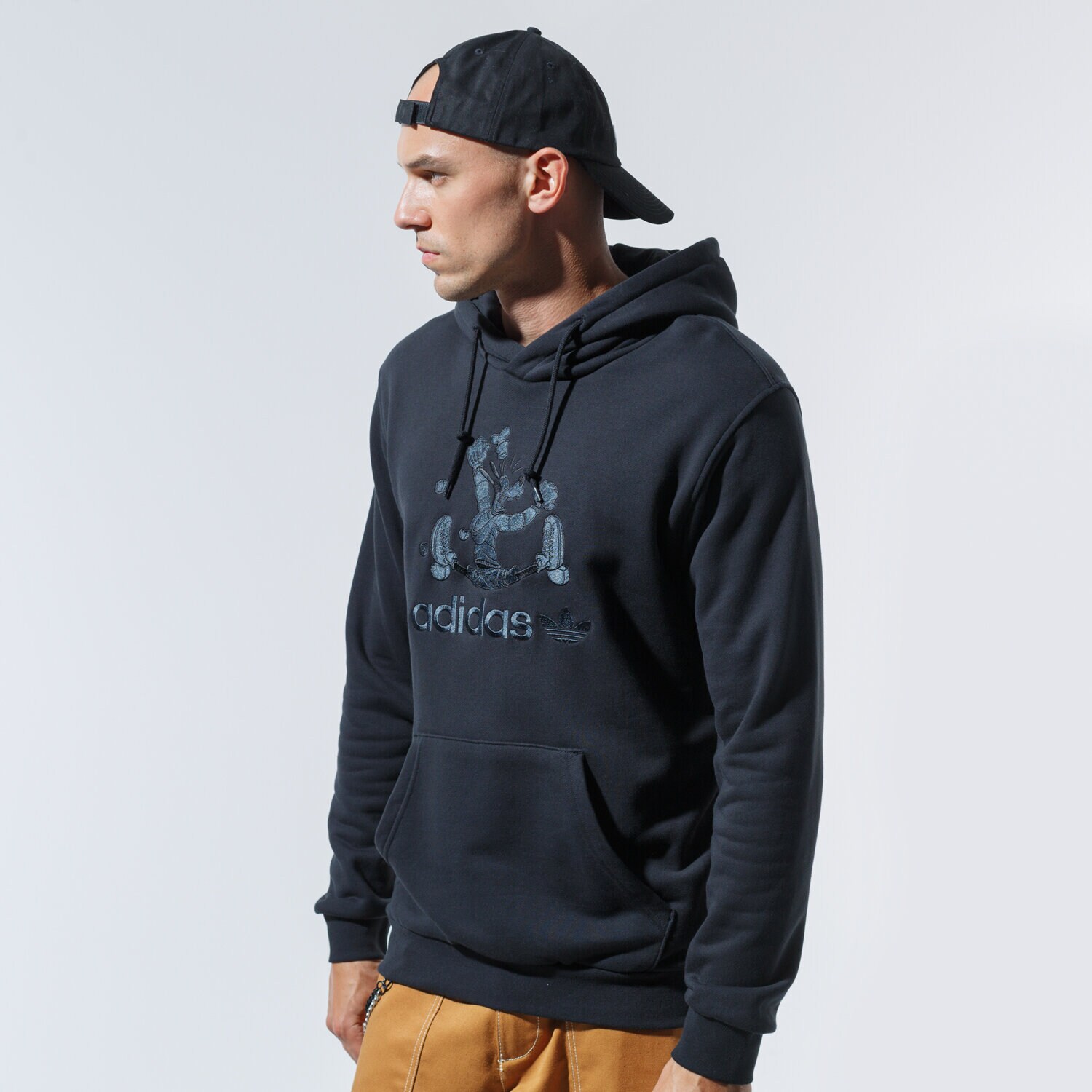 Bărbați bluză ADIDAS BLUZĂ CU GLUGĂ GOOFY HOODY GD6022 Negru