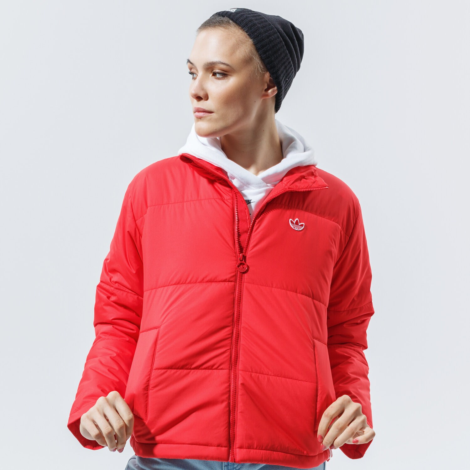 Femei geacă de iarnă ADIDAS JACHETĂ DE IARNĂ SHORT PUFFER GK8556 Roșu
