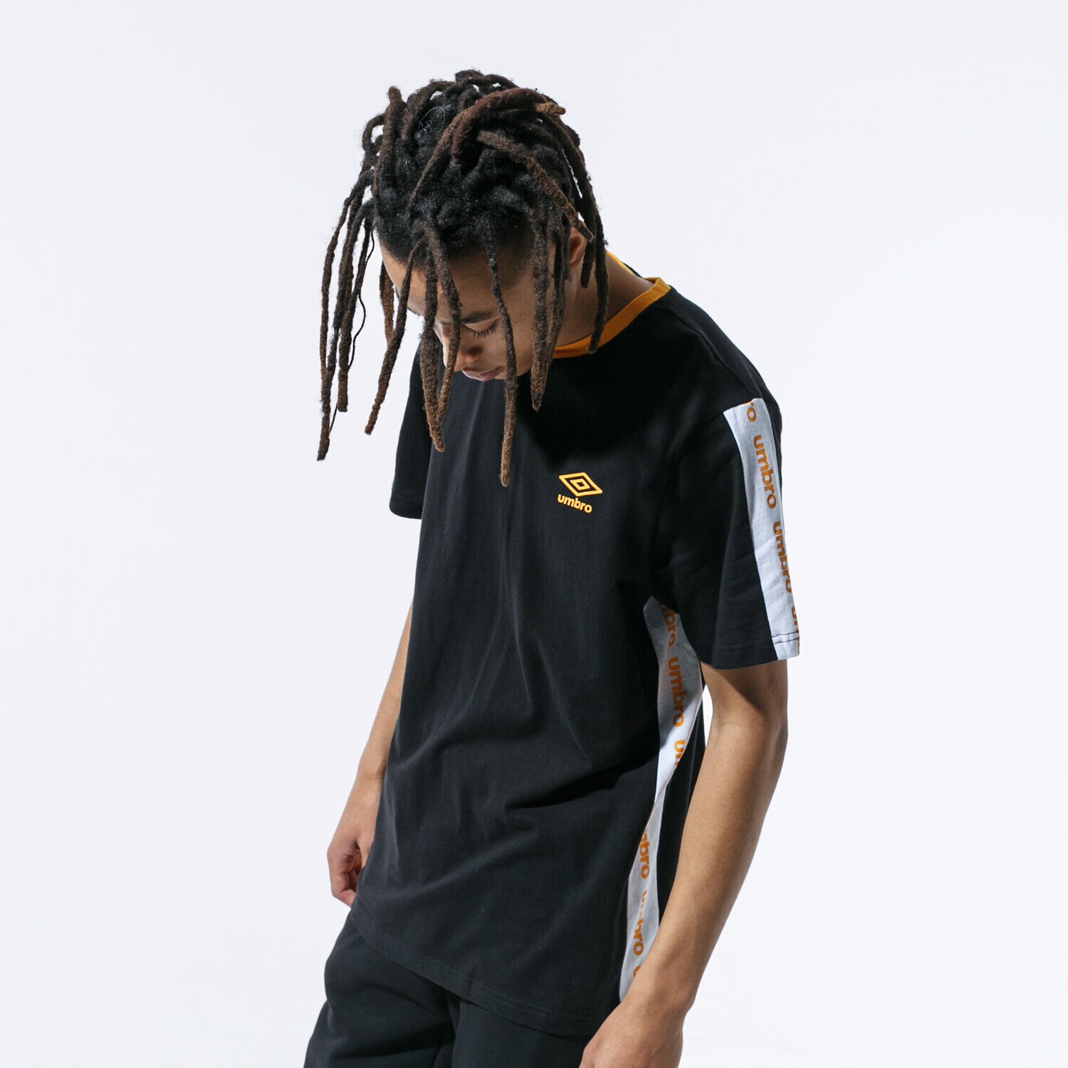 Bărbați tricou UMBRO TRICOU RETRO TAPE TEE UL39TSM82001 Negru