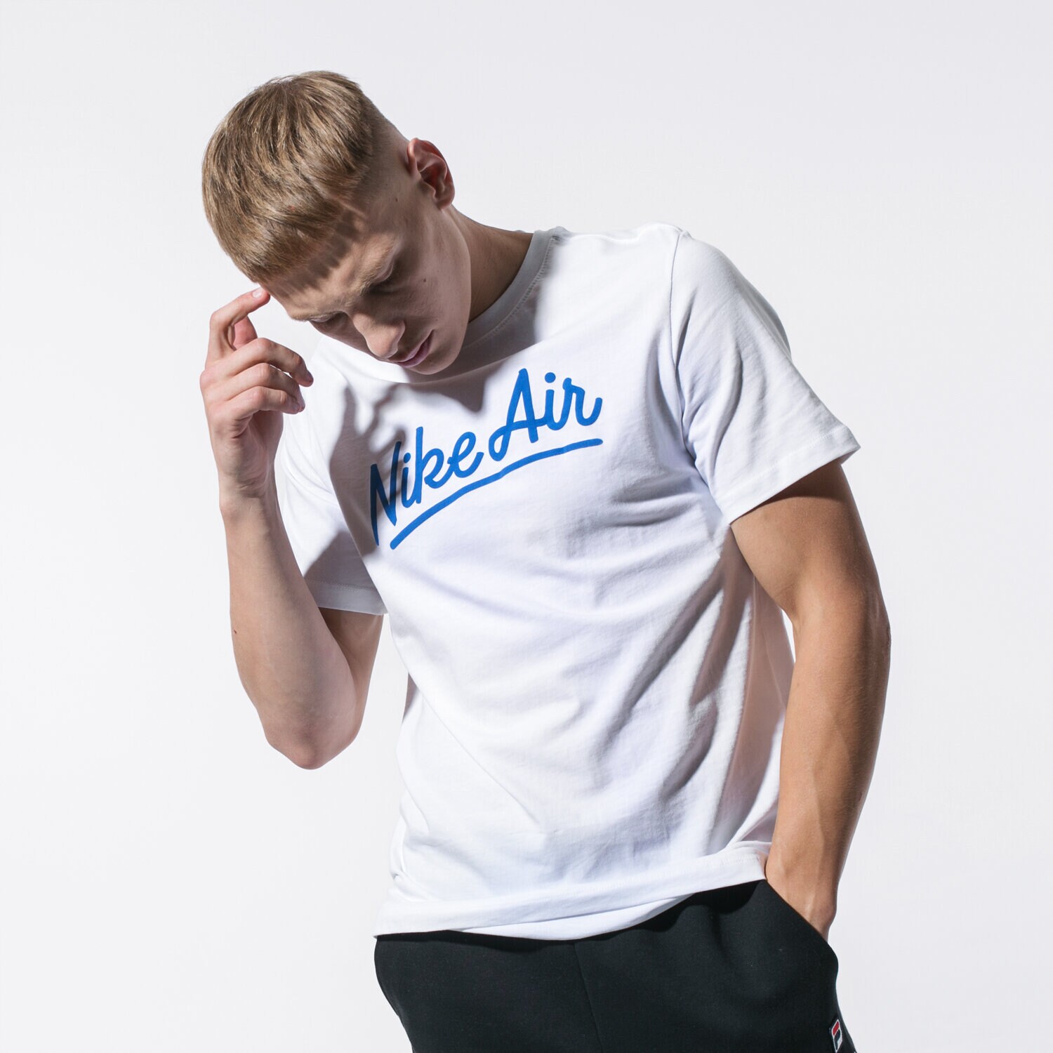 Bărbați tricou NIKE TRICOU M NSW SS TEE NIKE AIR 1 BV7637100 Alb