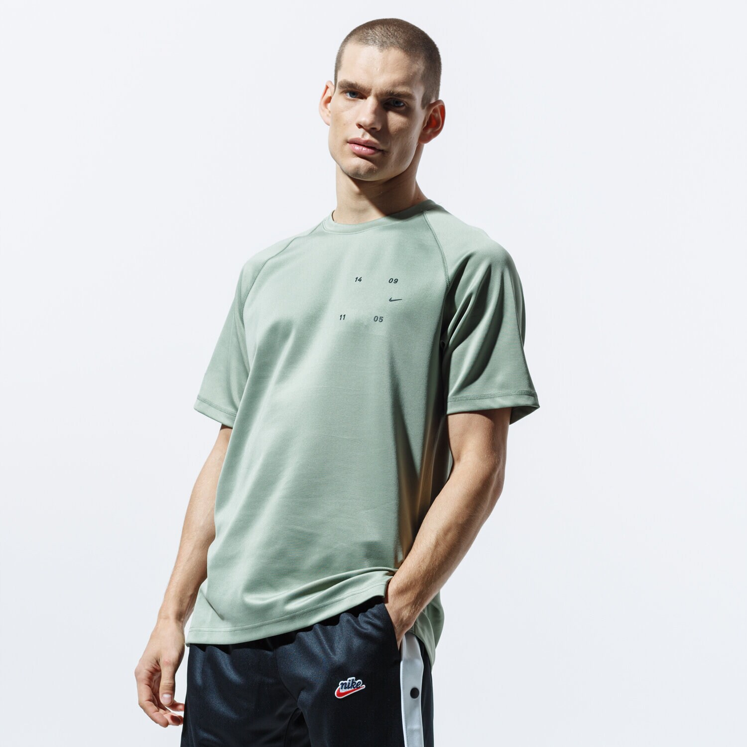 Bărbați tricou NIKE TRICOU SS M NSW TCH PCK TOP SS BV4441-371 Verde