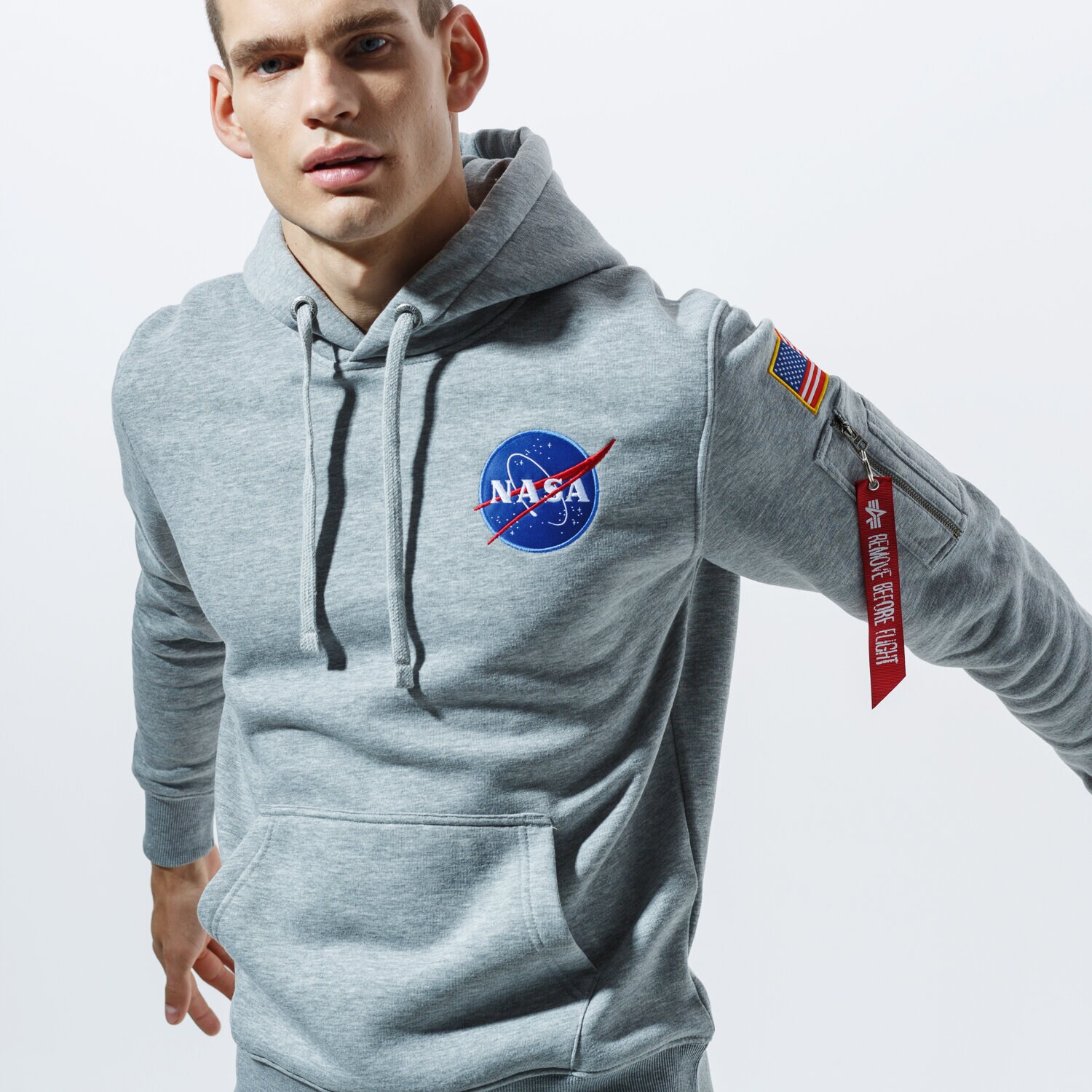 Bărbați bluză ALPHA INDUSTRIES BLUZĂ CU GLUGĂ SPACE SHUTTLE HOODY 178317-17 Gri