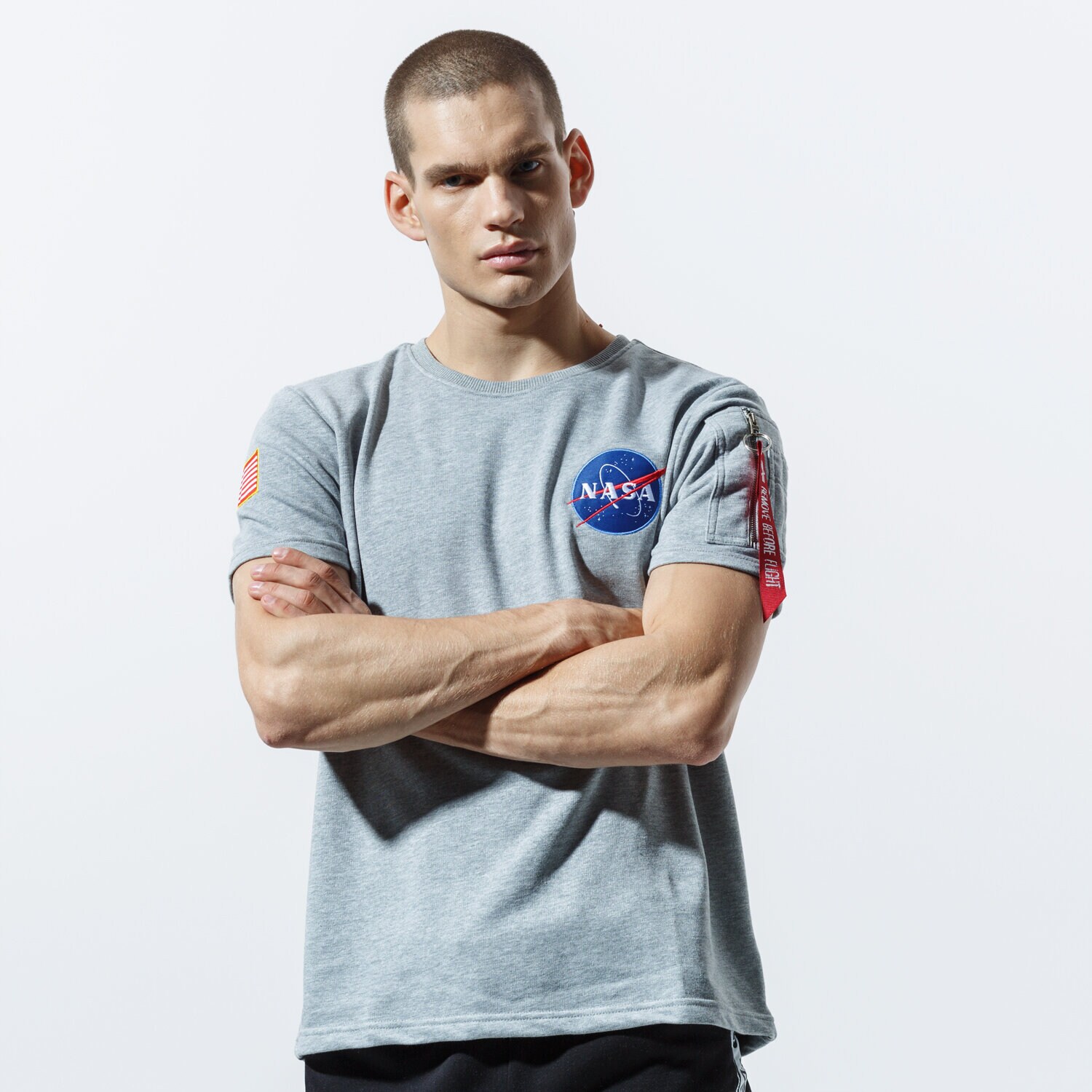 Bărbați tricou ALPHA INDUSTRIES TRICOU NASA HEAVY T 188502-17 Gri