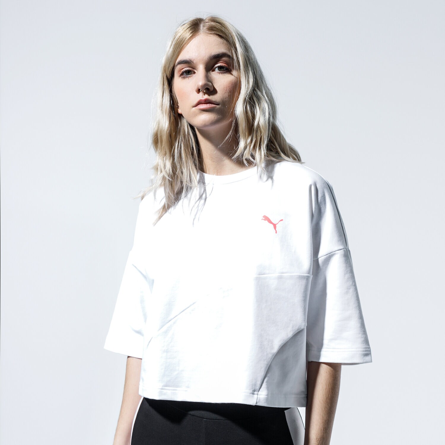 Femei tricou PUMA TRICOU EVIDE FORM STRIPE CROP TEE 59629802 Alb