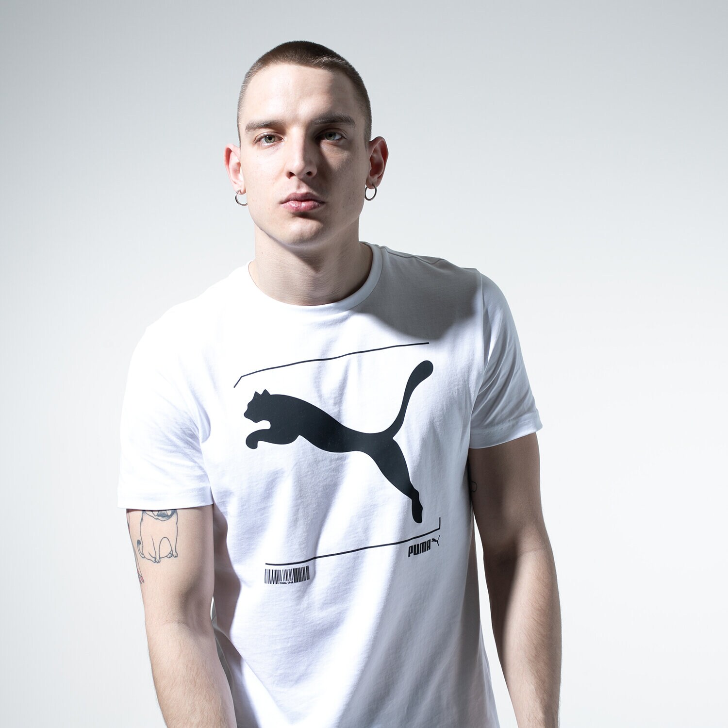 Bărbați tricou PUMA TRICOU NU-TILITY GRAPHIC TEE 58155202 Alb