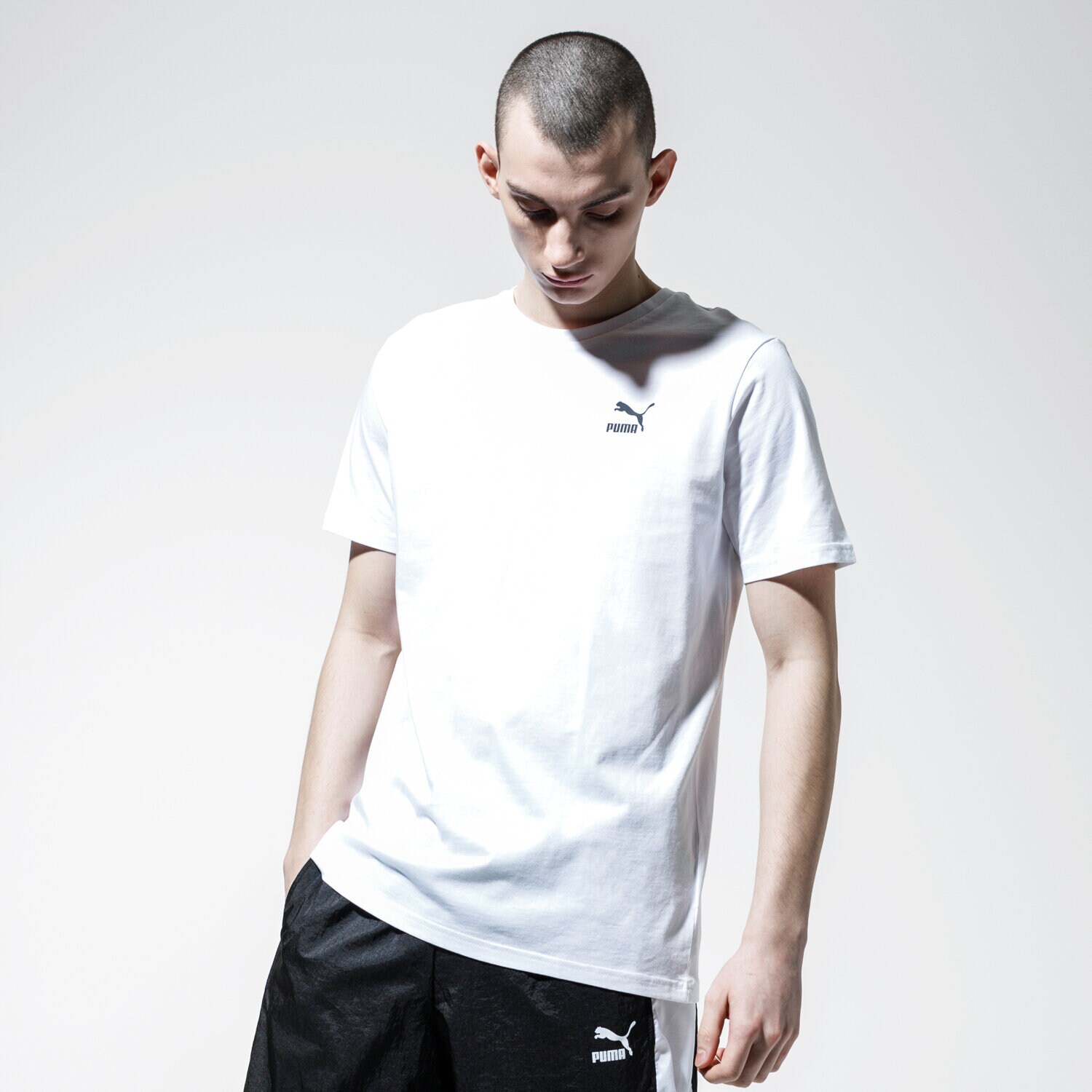 Bărbați tricou PUMA TRICOU GRAPHIC TEE TFS 59716752 Alb