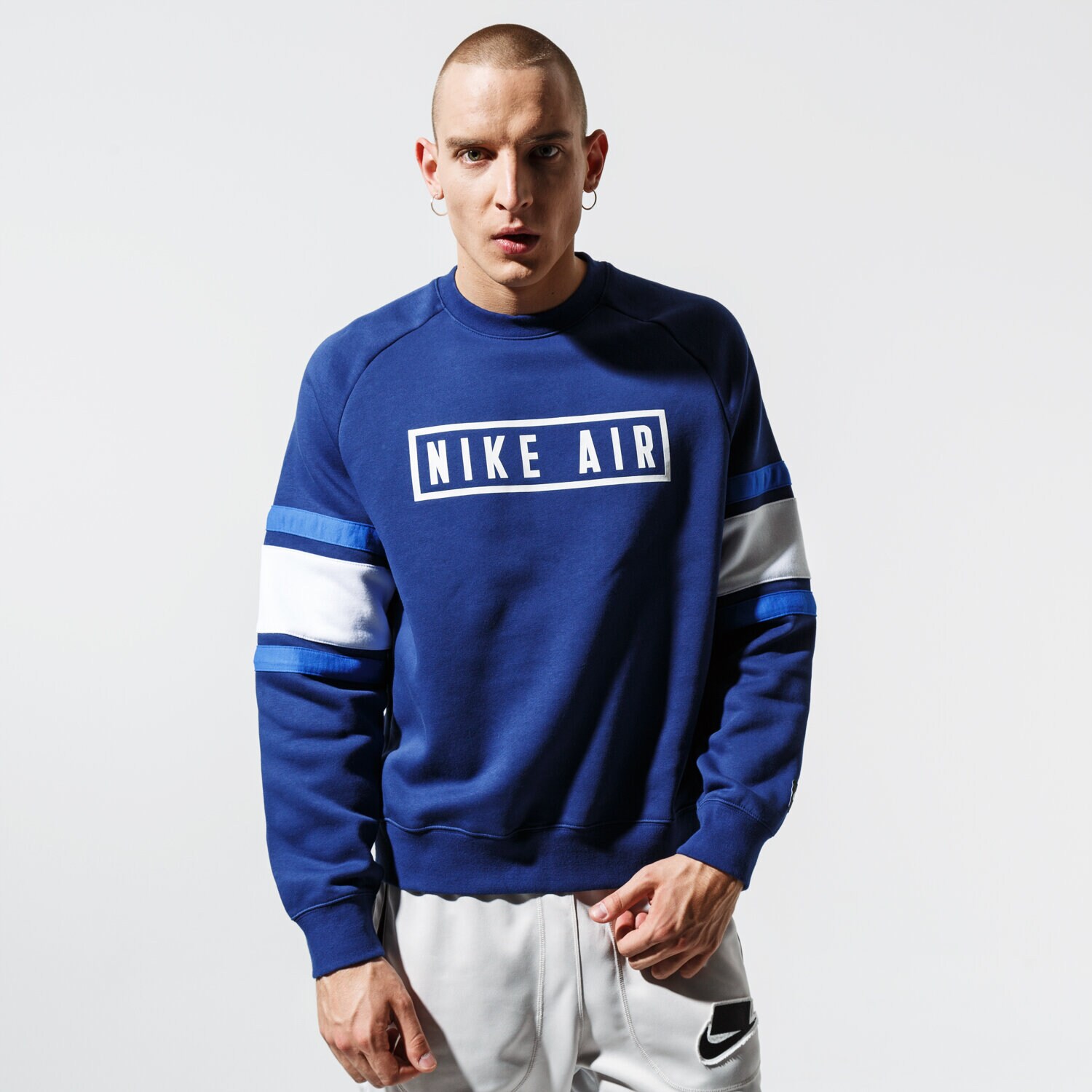 Bărbați bluză NIKE BLUZĂ M NSW NIKE AIR CREW FLC BV5156-492 Bleumarin