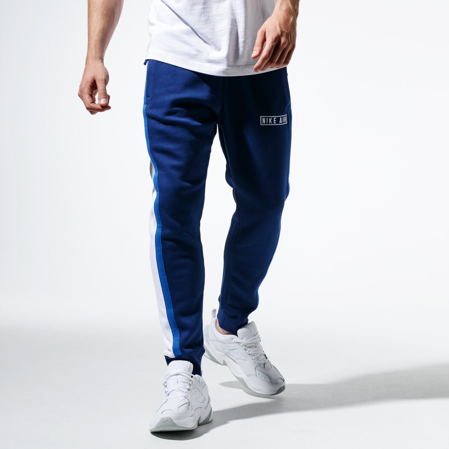 Bărbați pantaloni NIKE PANTALONI M NSW NIKE AIR PANT FLC BV5147492 Bleumarin