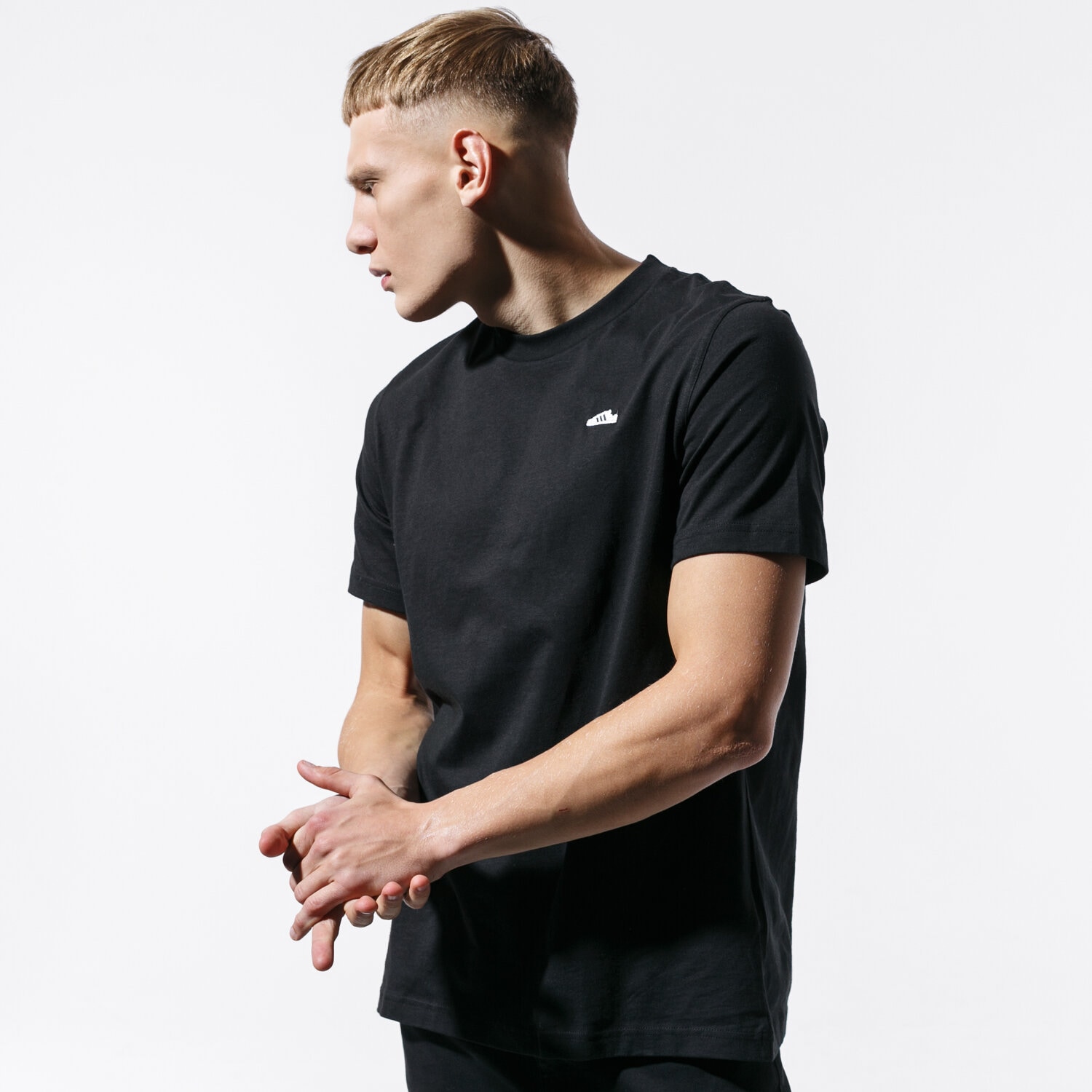 Bărbați tricou ADIDAS TRICOU SS MINI EMB TEE ED7638 Negru