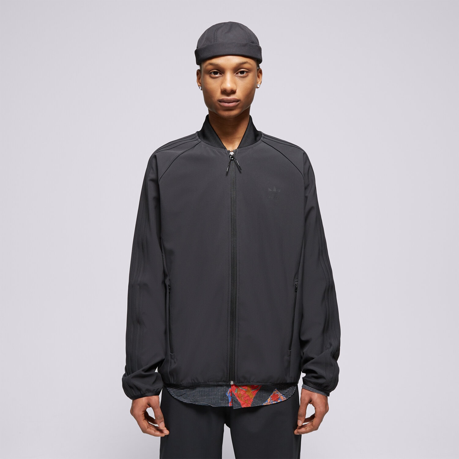 Bărbați bluză ADIDAS BLUZĂ SST TT IM9883 Negru