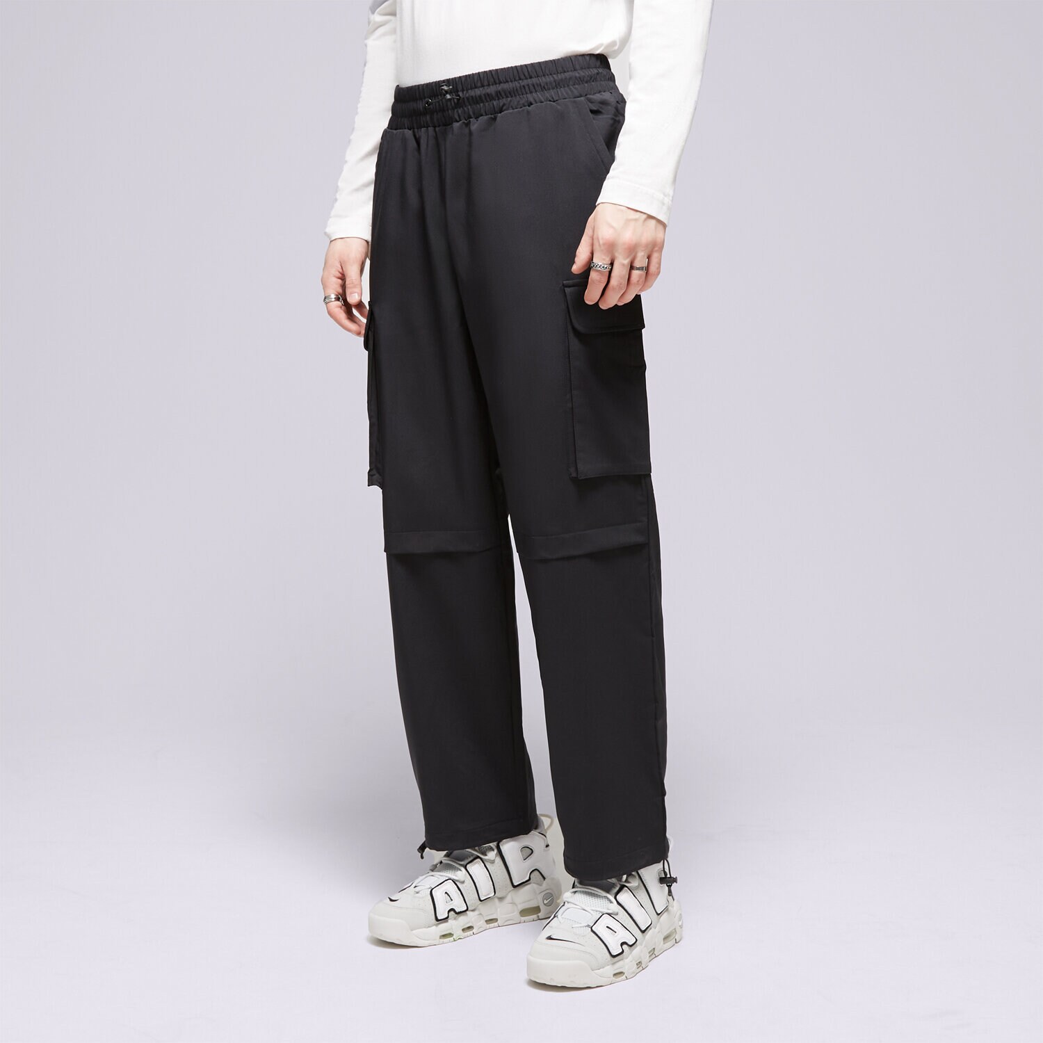 Bărbați pantaloni CONFRONT PANTALONI  CONFRONT CF124SPM09001 Negru