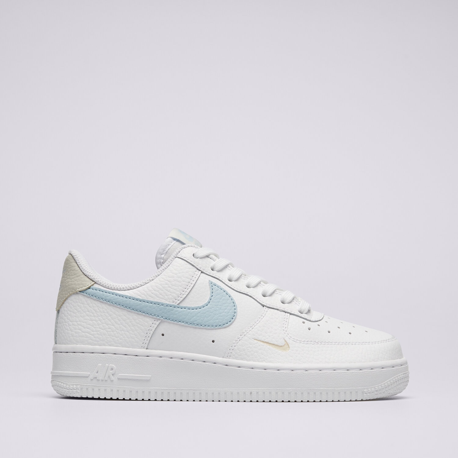 Femei pantofi sport NIKE W AIR FORCE '07 HF0022-100 Alb