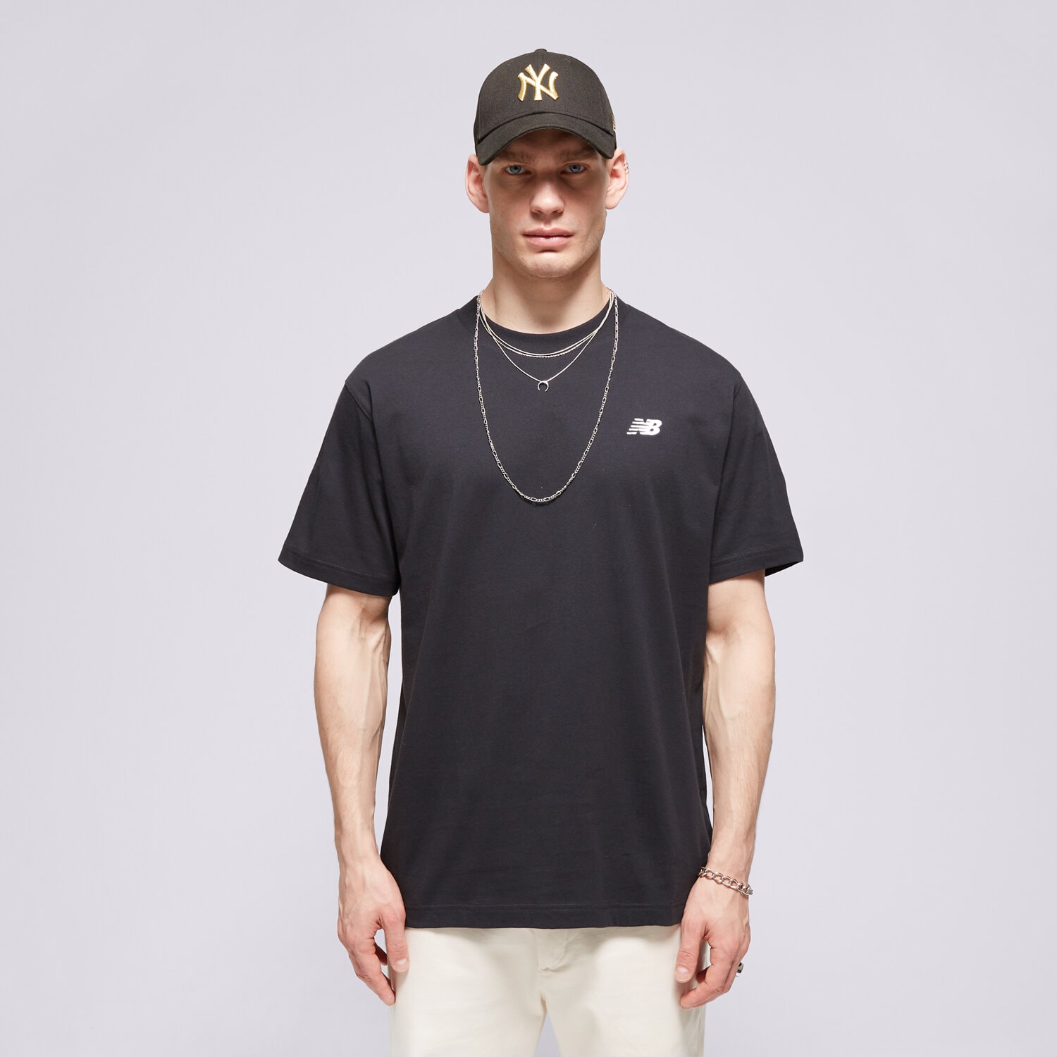 Bărbați tricou NEW BALANCE TRICOU SMALL LOGO MT41509BK Negru