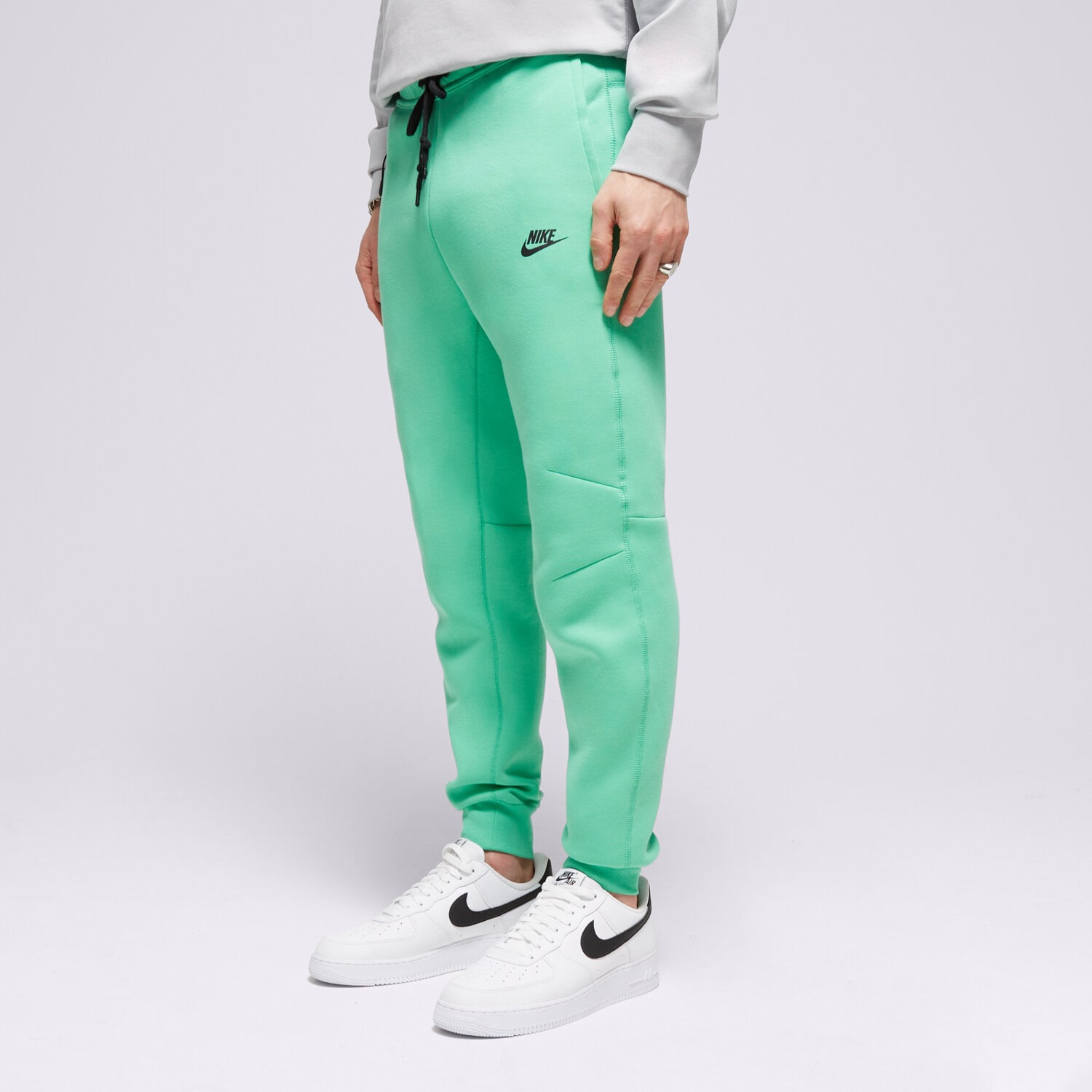 Bărbați pantaloni NIKE PANTALONI  M NK TCH FLC JGGR