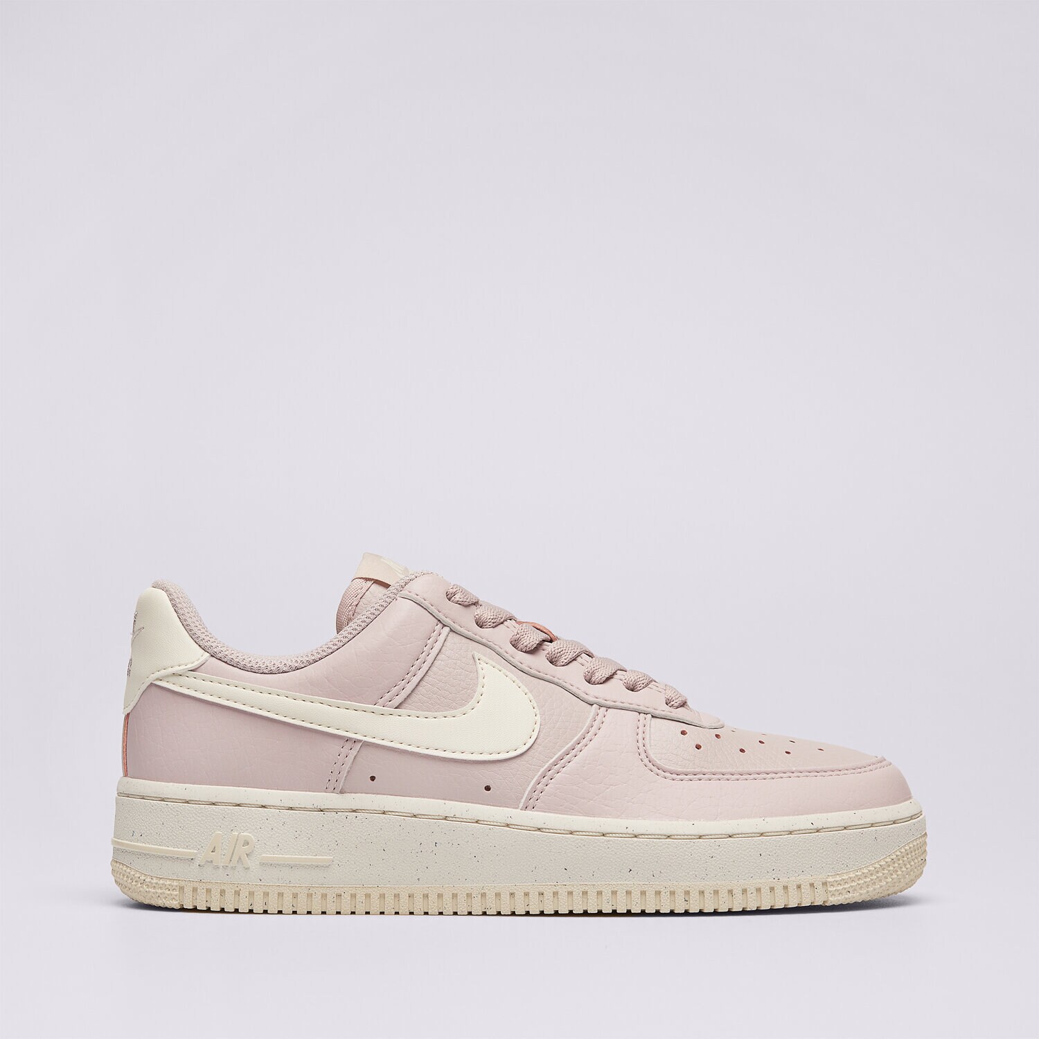 Femei pantofi sport NIKE AIR FORCE 1 '07 SE  DV3808-001 Violet
