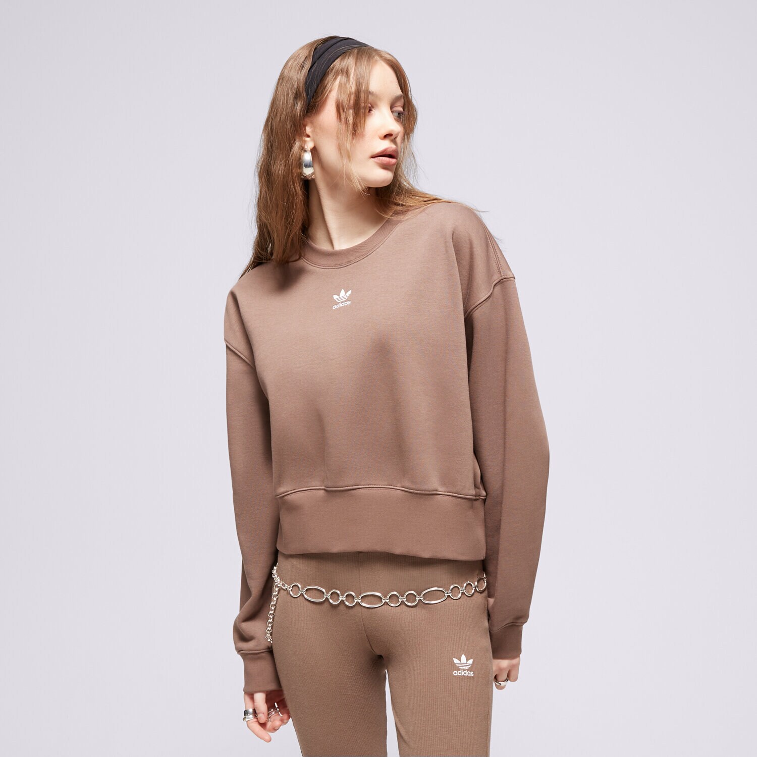 Femei bluză ADIDAS BLUZĂ SWEATSHIRT IR5971 Maro