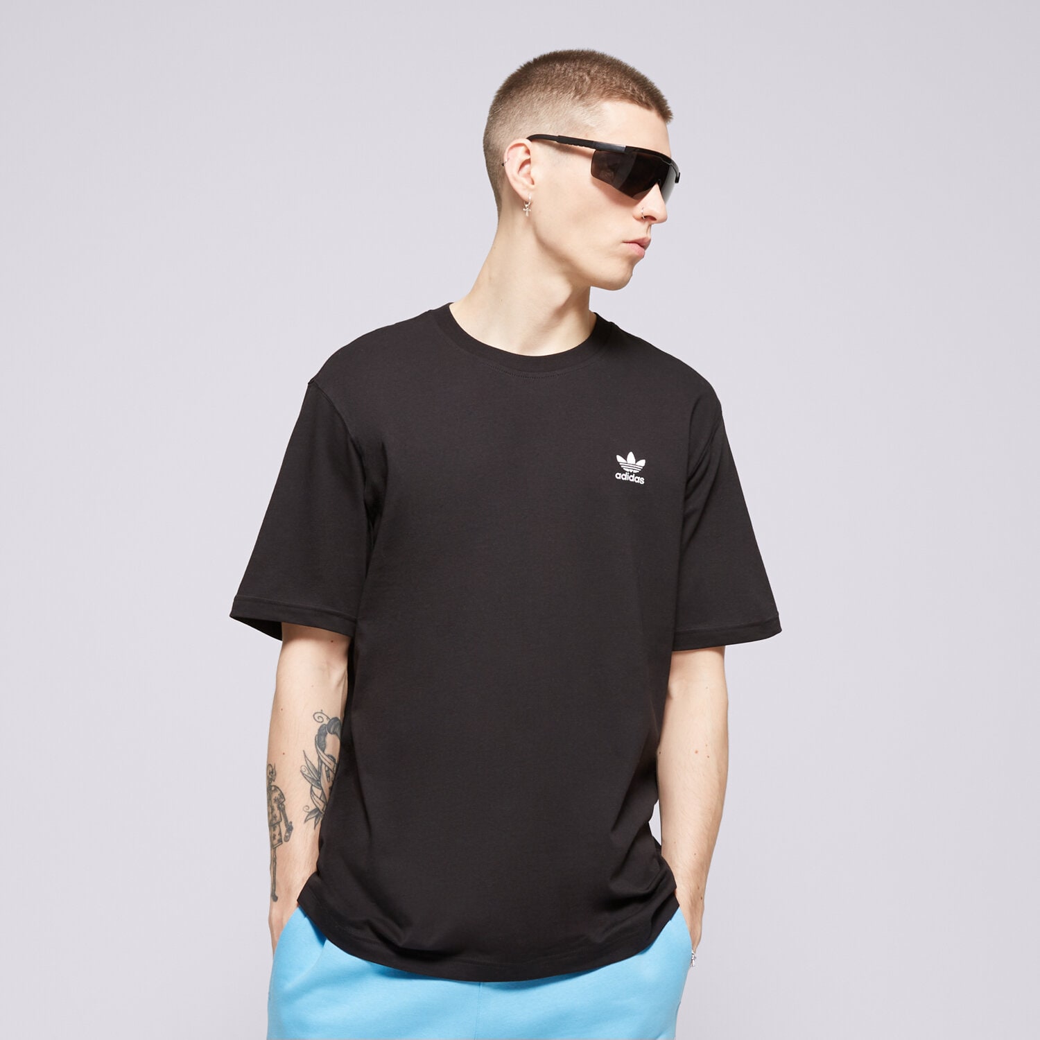 Bărbați tricou ADIDAS TRICOU ESSENTIAL TEE IR9690 Negru