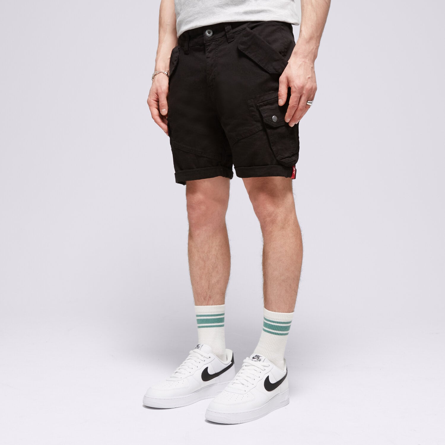 Femei pantaloni scurți ALPHA INDUSTRIES PANTALONI SCURȚI COMBAT SHORT 11621003 Negru