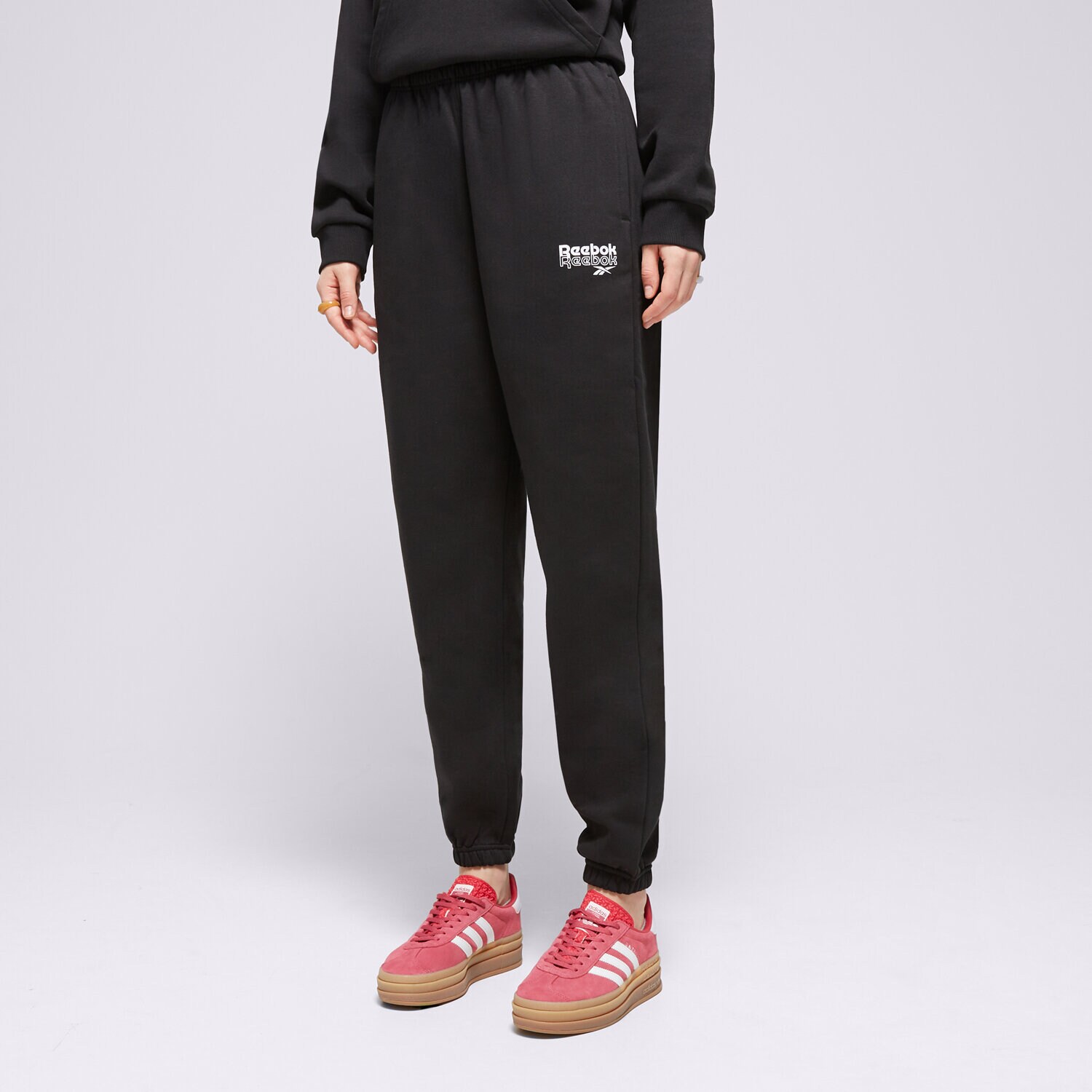 Femei pantaloni REEBOK PANTALONI  RIE 100075980 Negru