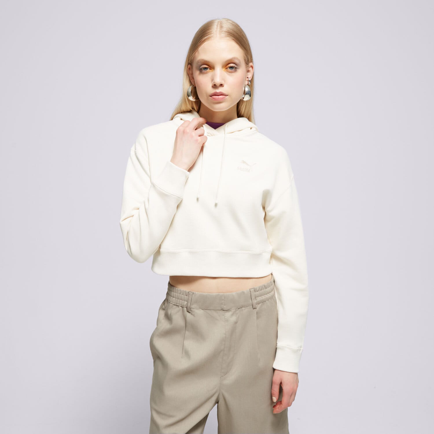 Femei bluză PUMA BLUZĂ CU GLUGĂ BETTER CLASSICS CROPPED 62422999 Bej