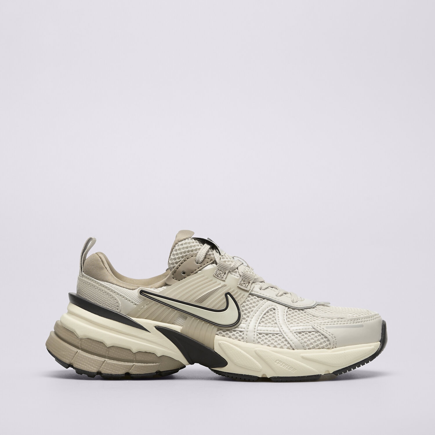 Femei pantofi sport NIKE V2K RUN FD0736-103 Bej