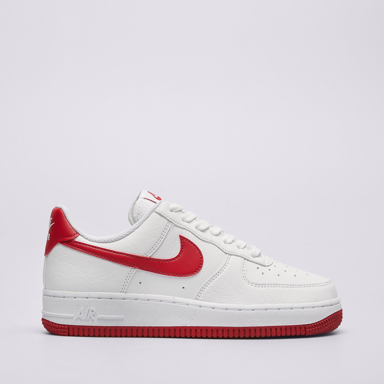Femei pantofi sport NIKE AIR FORCE 1 '07 SE DV3808-105 Alb