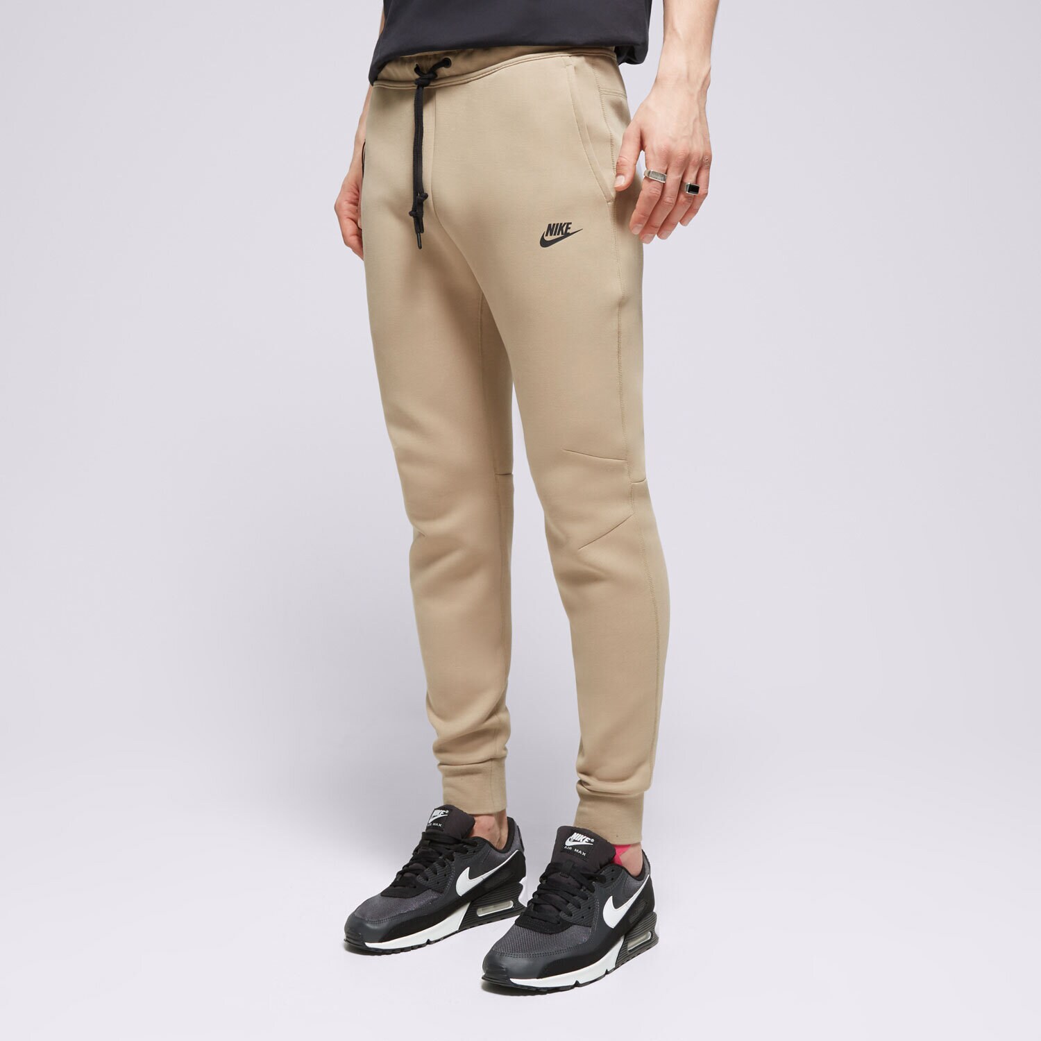 Bărbați pantaloni NIKE PANTALONI M NK TCH FLC JGGR FB8002-247 Bej