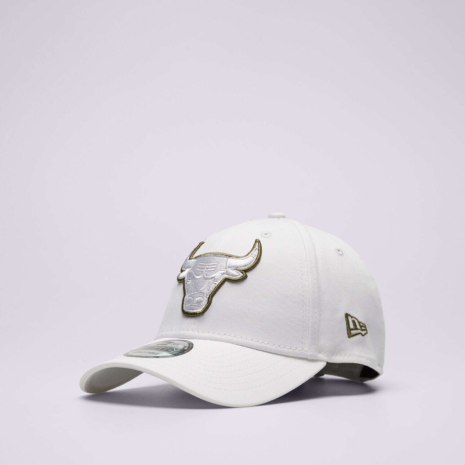 Bărbați șapcă NEW ERA CACIULA TEAM OUTLINE 940 BULLS CHICAGO BULLS 60503406 Alb