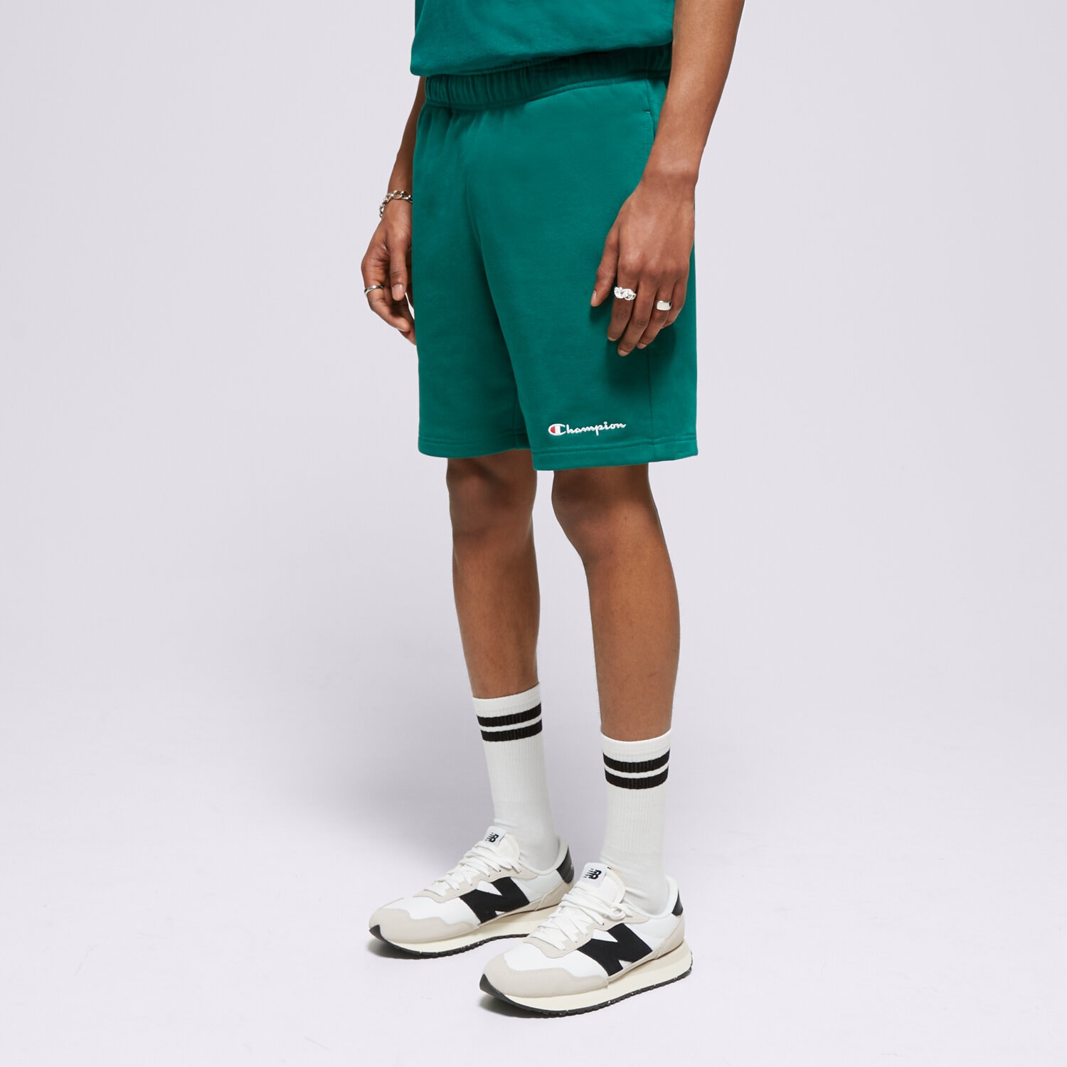Femei pantaloni scurți CHAMPION PANTALONI SCURȚI BERMUDA 219906GS571 Verde
