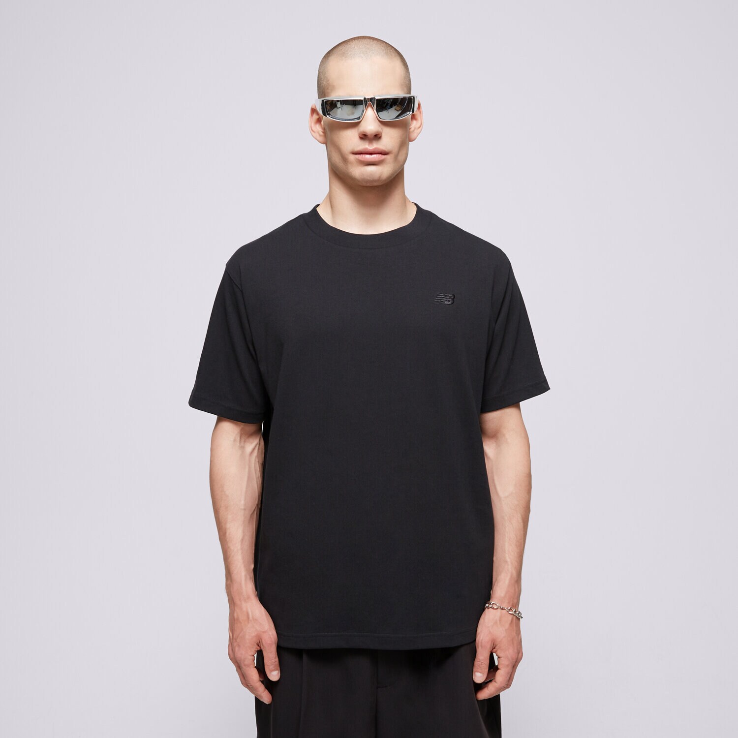 Bărbați tricou NEW BALANCE TRICOU ATHLETICS JERSEY TEE MT41533BK Negru