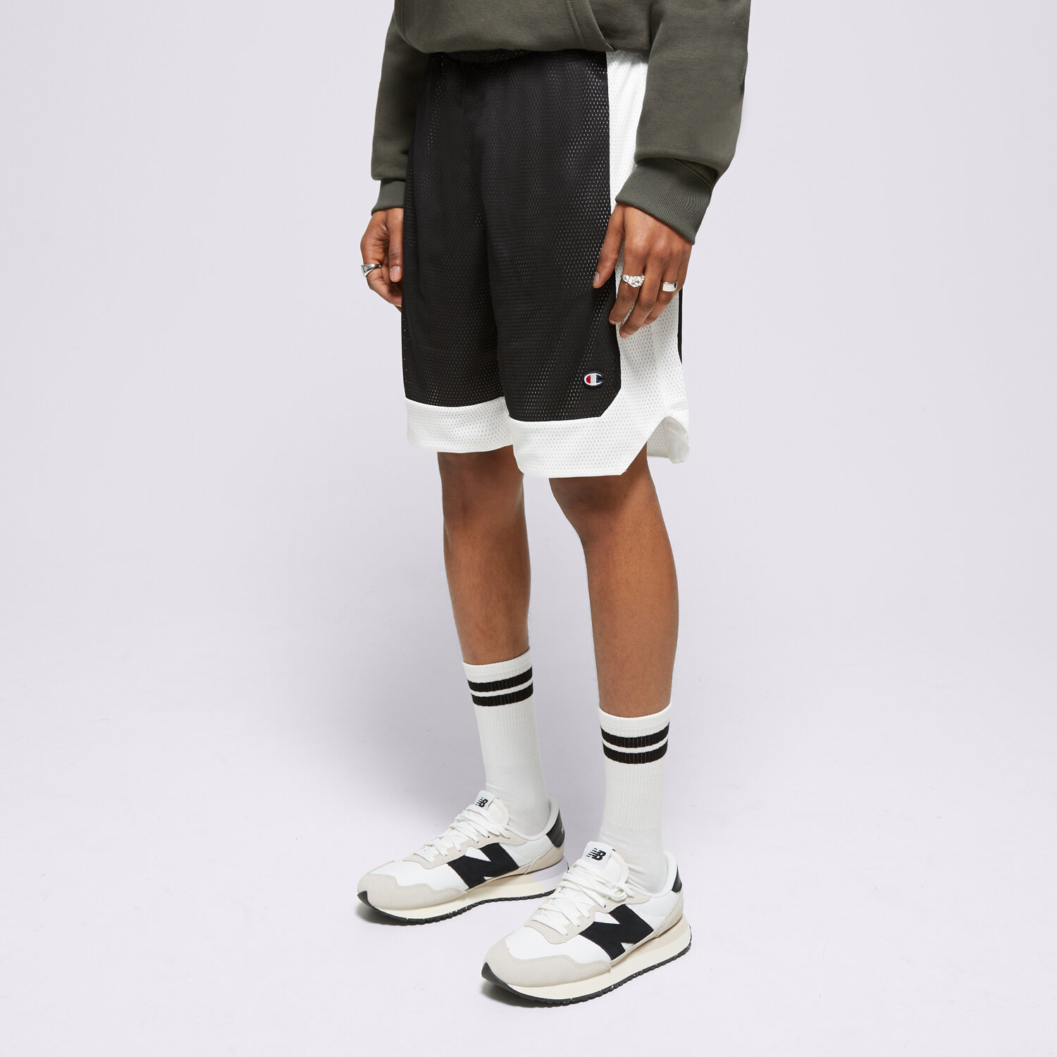 Femei pantaloni scurți CHAMPION PANTALONI SCURȚI BERMUDA 219935KK001 Negru