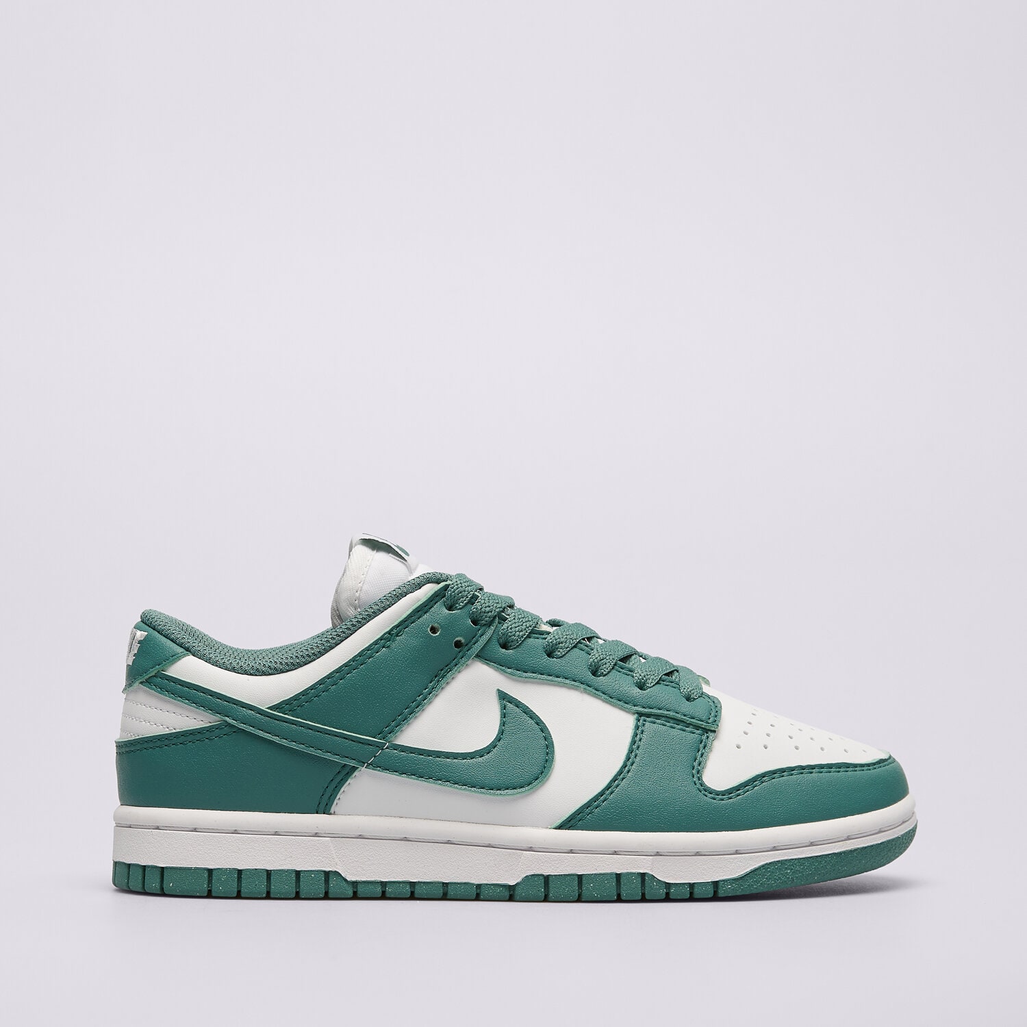 Femei pantofi sport NIKE DUNK LOW DD1873-107 Alb