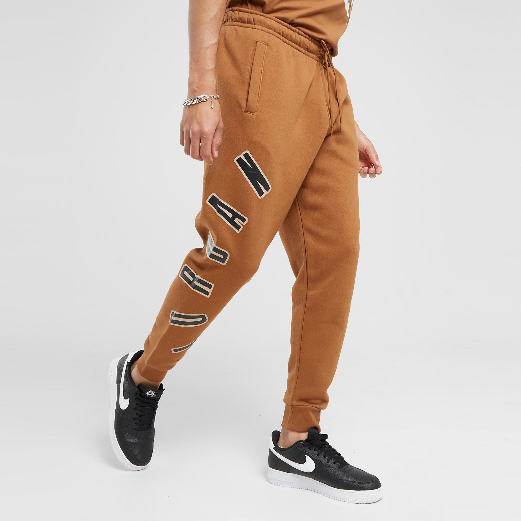 Bărbați pantaloni JORDAN PANTALONI  M J FLT MVP HBR FLC PANT FB7027-281 Maro