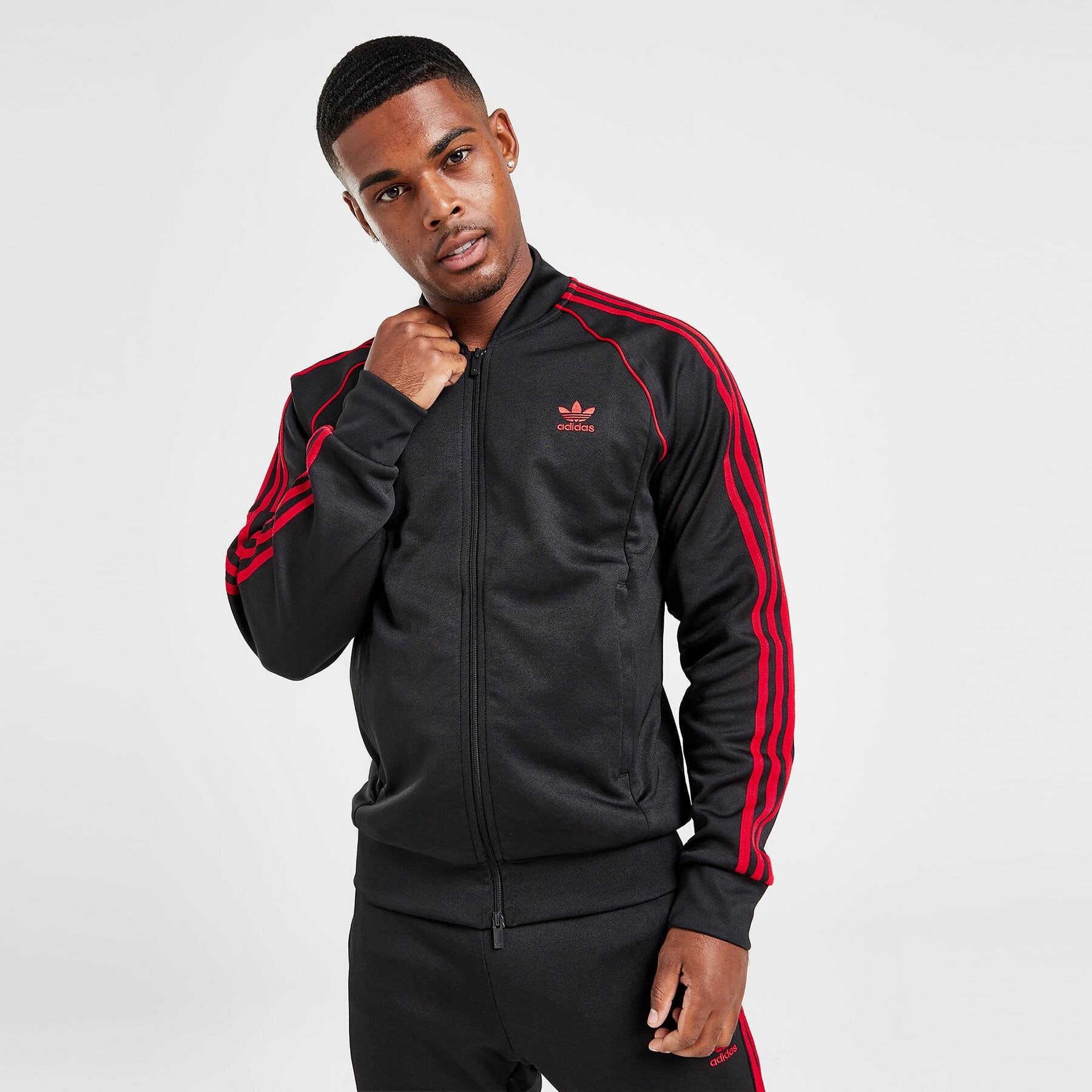 Bărbați bluză ADIDAS BLUZĂ SSTAR TT BLK/RED IT7144 Negru