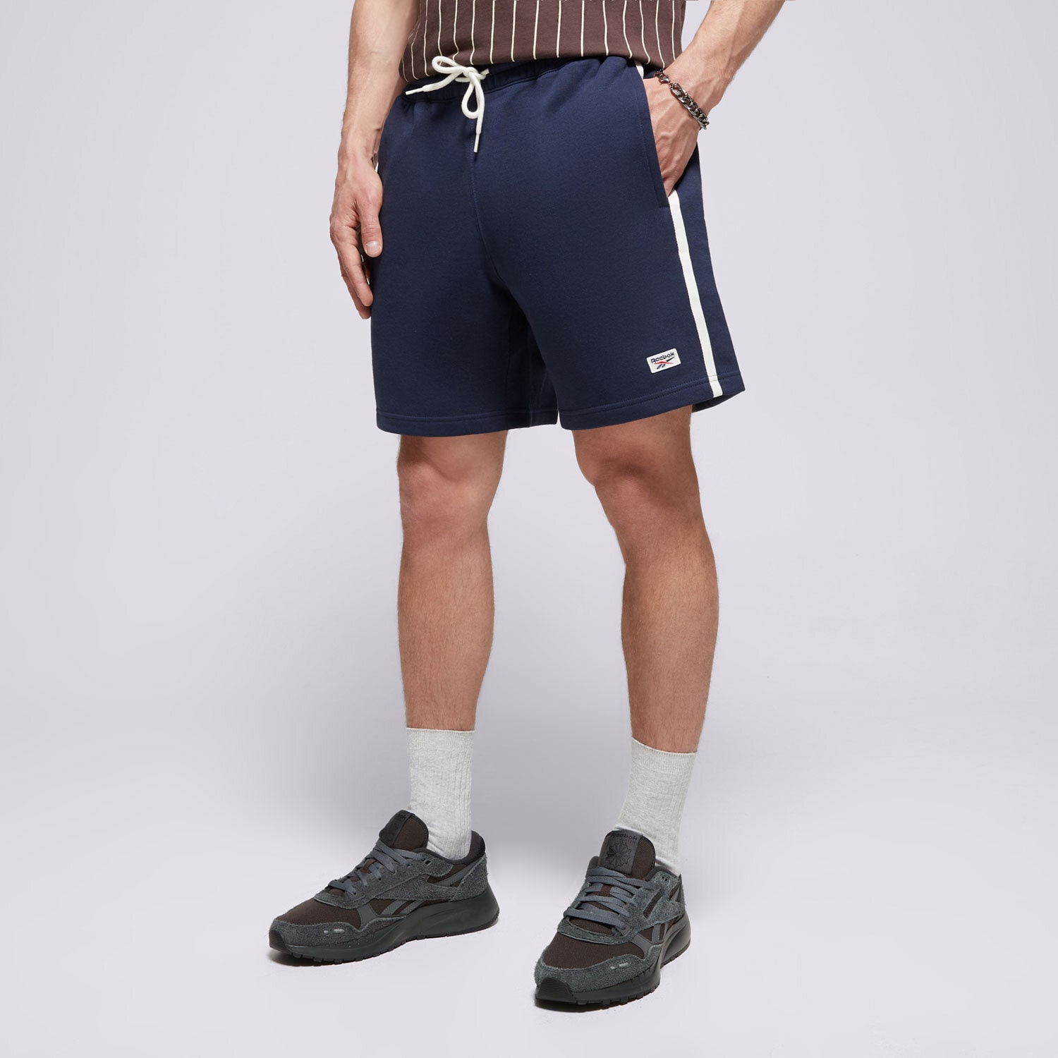 Femei pantaloni scurți REEBOK PANTALONI SCURȚI COURT SPORT SHORT 100075660 Bleumarin