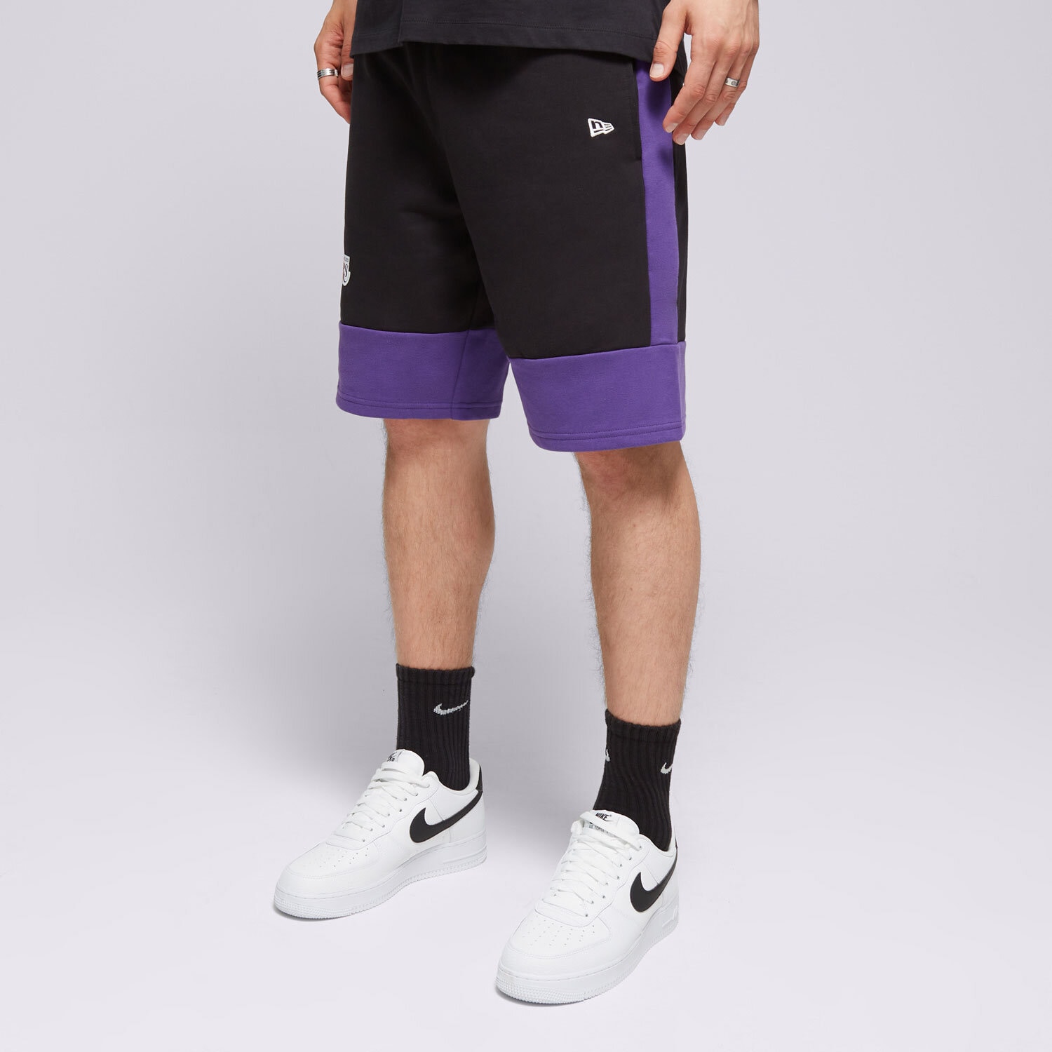 Femei pantaloni scurți NEW ERA PANTALONI SCURȚI NBA COLOUR   BLOCK SHORT LAKERS LOS 60416375 Negru