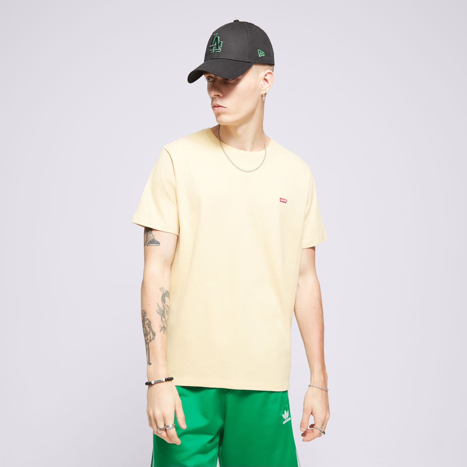 Bărbați tricou LEVI'S TRICOU SS ORIGINAL HM TEE NEUTRALS 56605-0205 Galben